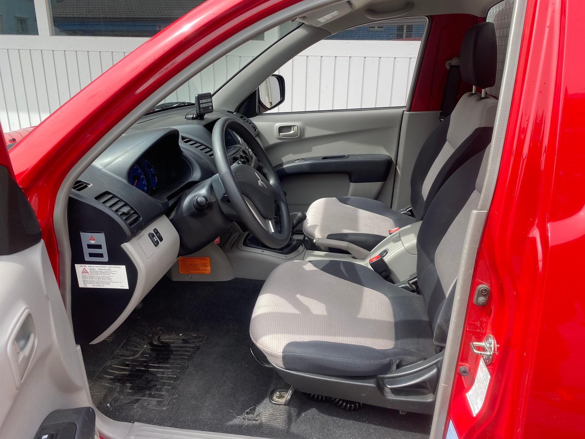 MITSUBISHI 4x4-image-6