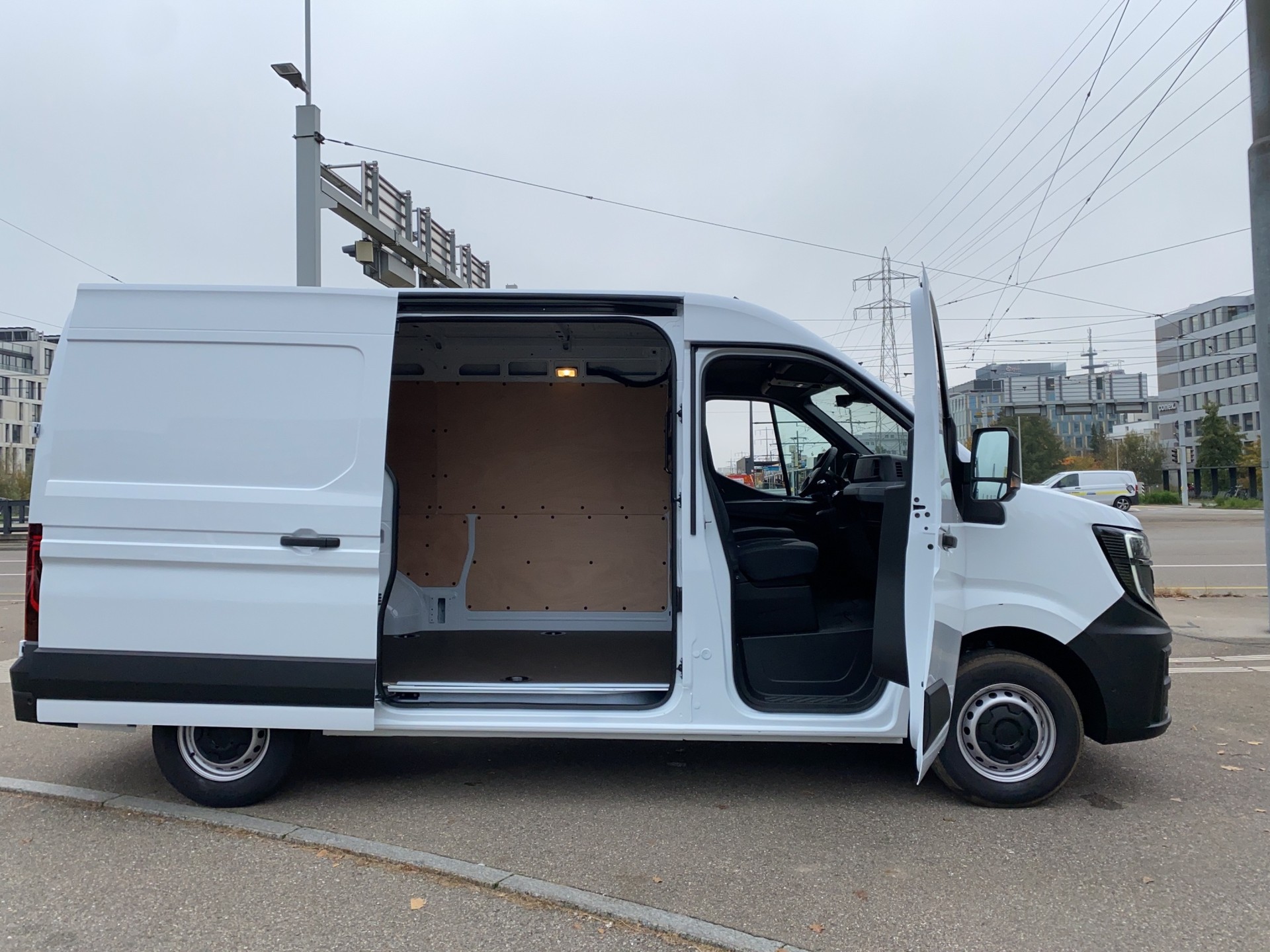RENAULT Master T35 2.0 Blue dCi 130 L2H2-image-5