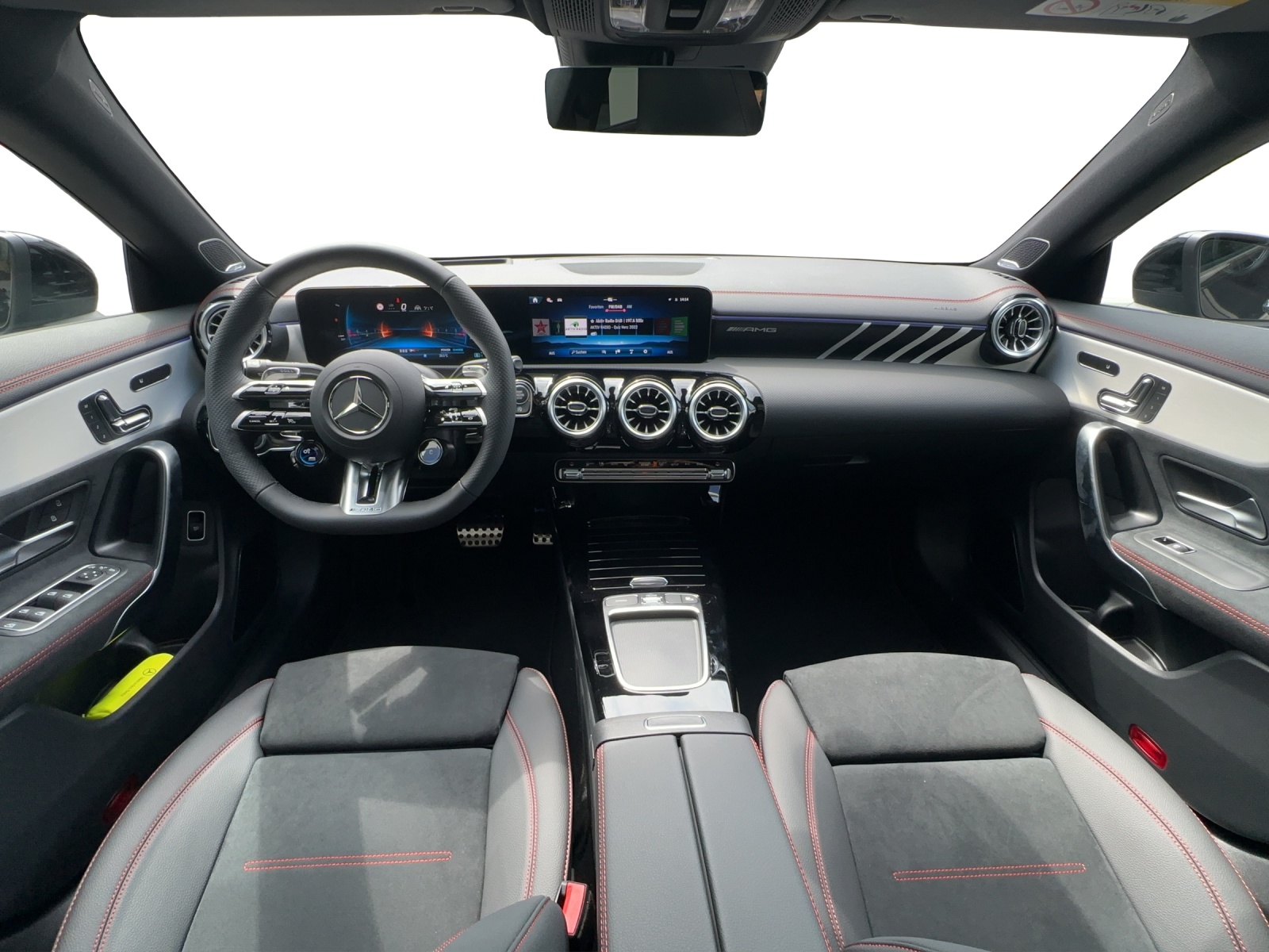 MERCEDES-BENZ CLA 35 AMG 4Matic 8G-DCT-image-9