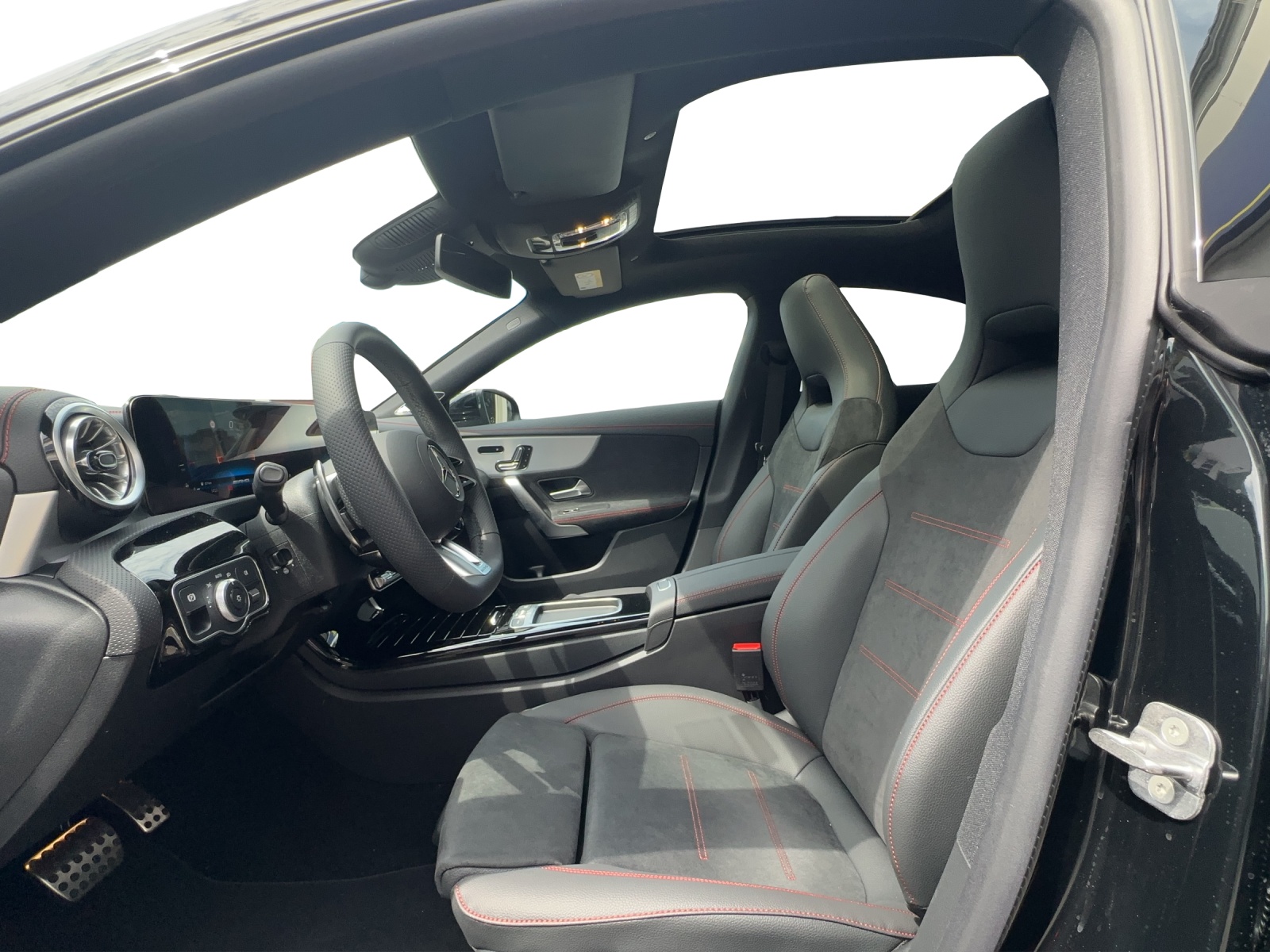 MERCEDES-BENZ CLA 35 AMG 4Matic 8G-DCT-image-8