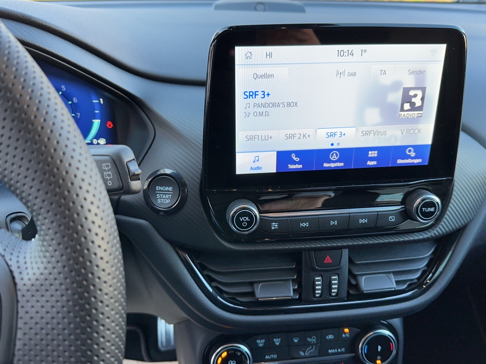 FORD Puma 1.0i EcoBoost Hybrid 125 PS ST-Line X "VIVID RUBY EDITION"-image-8