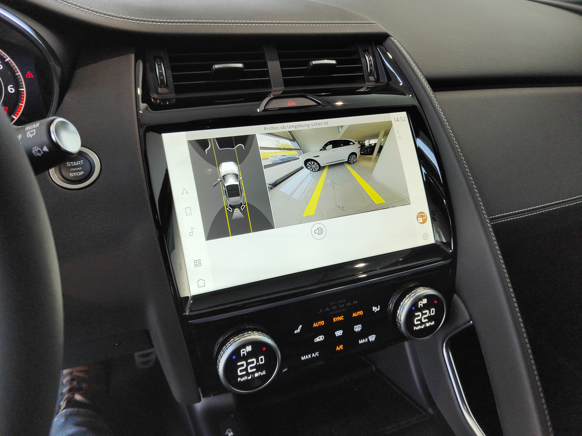 JAGUAR E-Pace 2.0 P250 R-Dynamic AWD SE-image-9
