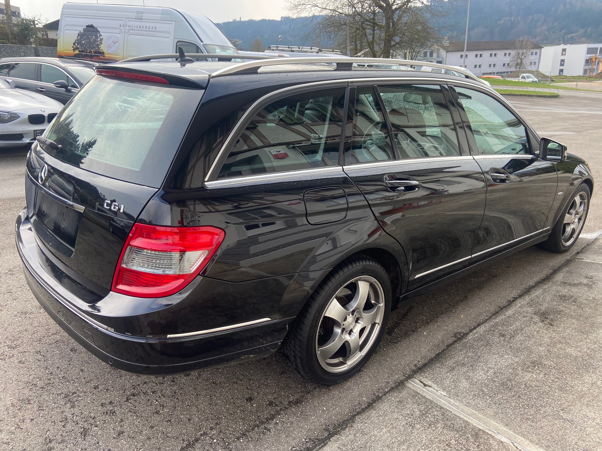 MERCEDES-BENZ C 180 CGI BlueEfficiency Automatic-showroom-element-3
