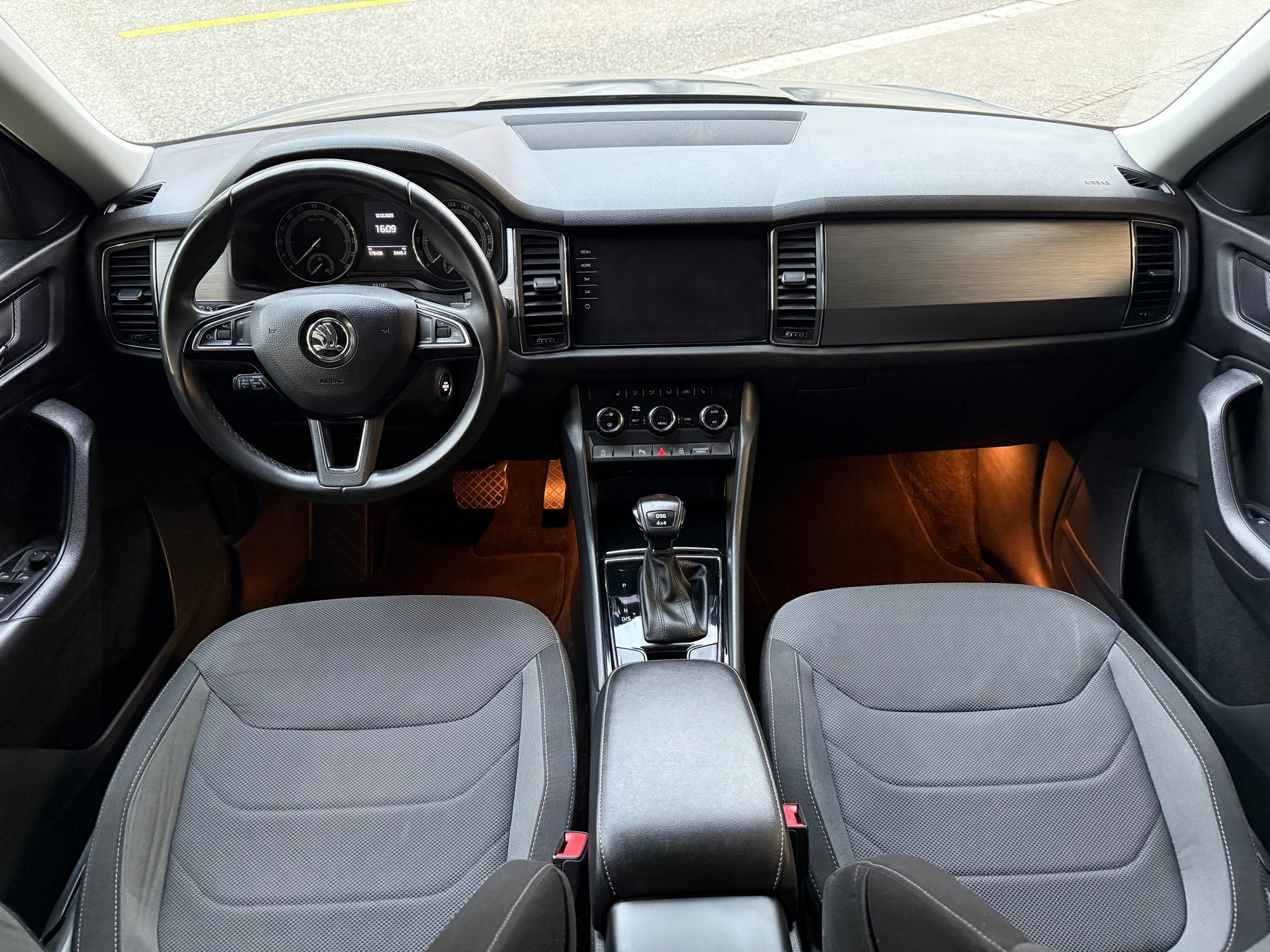 SKODA Kodiaq 2.0 TDI CR Style 4x4 DSG-image-6