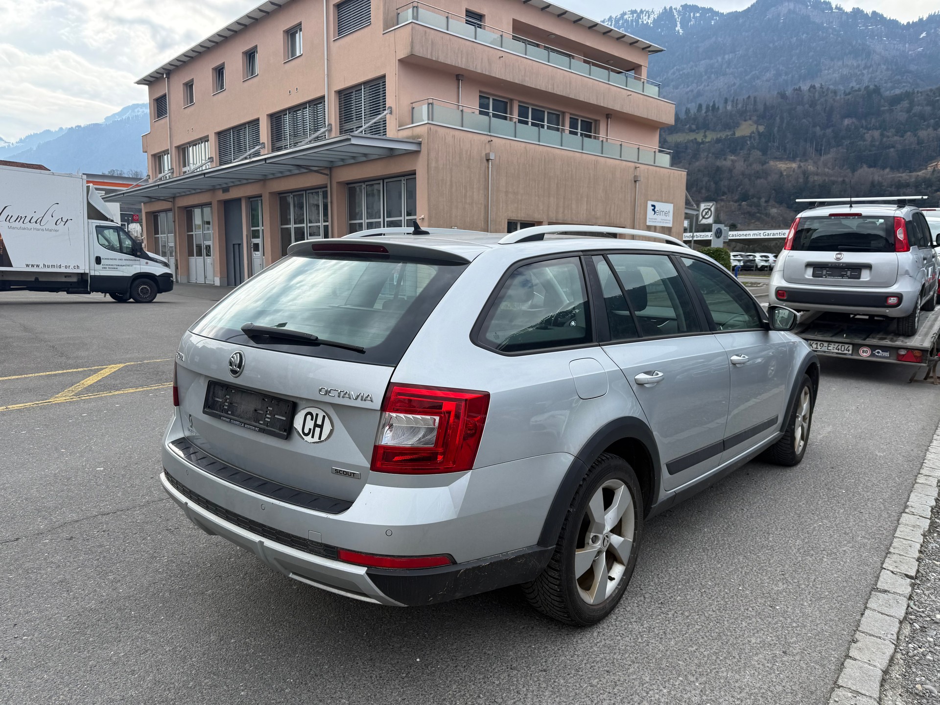 SKODA Octavia Combi 2.0 TDI Scout 4x4 DSG-showroom-element-3