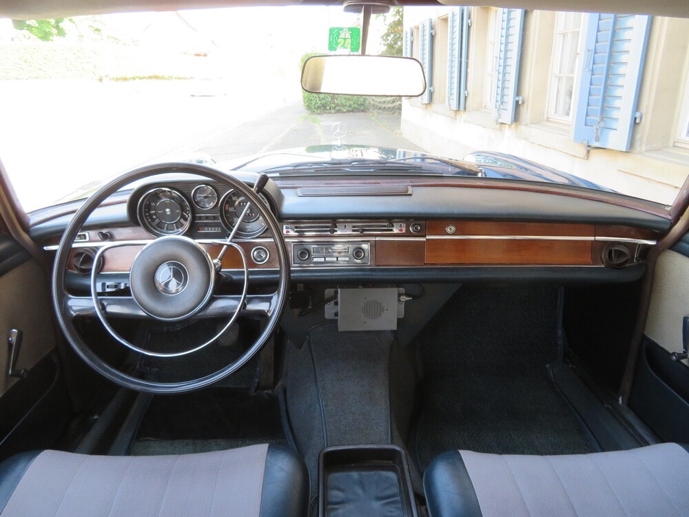 MERCEDES-BENZ 250 SE-image-9