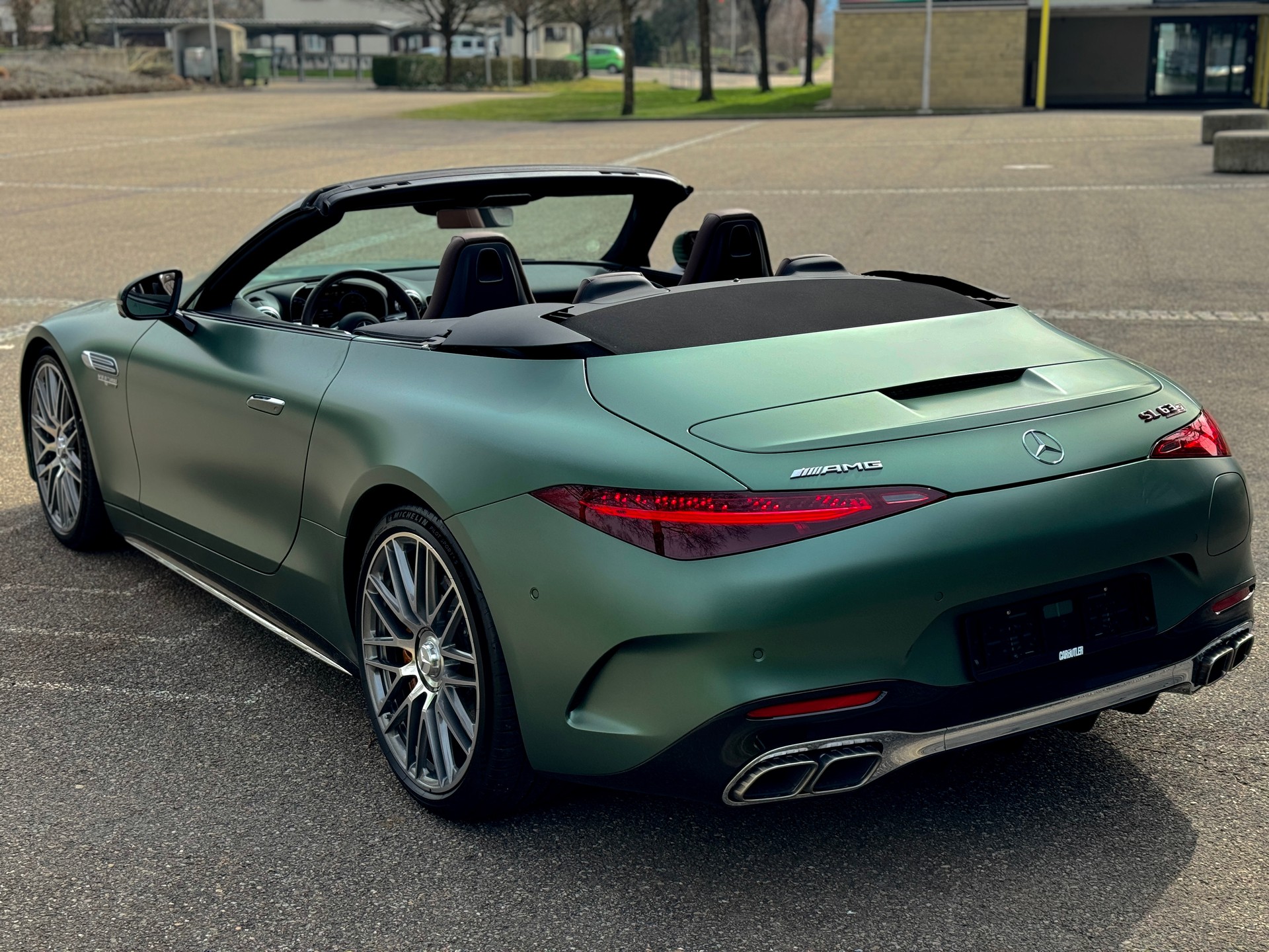 MERCEDES-BENZ AMG SL 63 S E-Performance Executive Edition Speedshift MCT MANUFAKTUR đ 815 PS-image-9