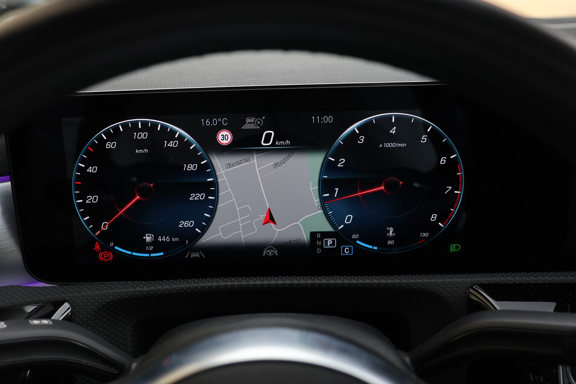 MERCEDES-BENZ A 200 4Matic AMG Line 8G-DCT (CH)-image-12