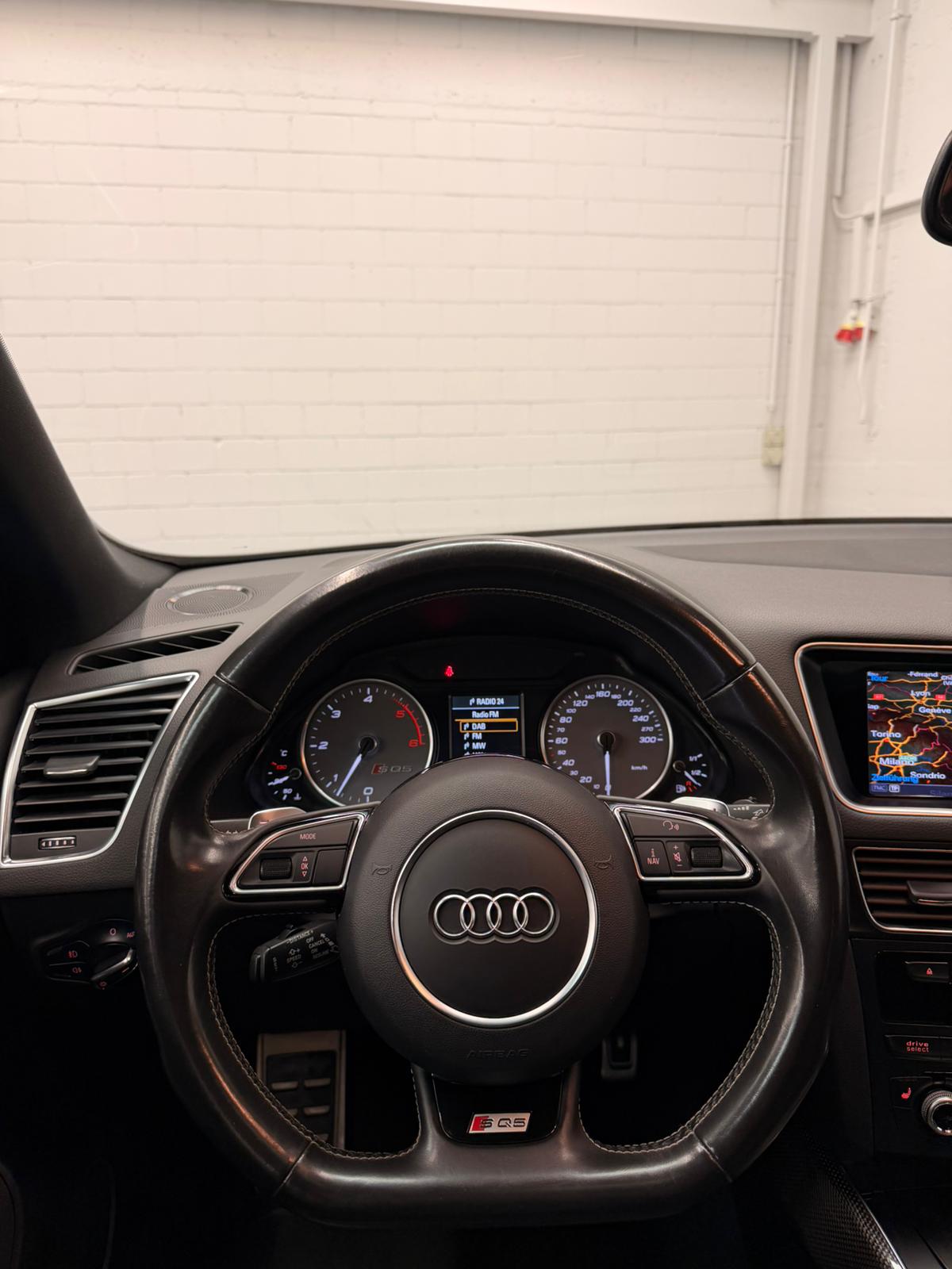 AUDI SQ5 3.0 TDI plus quattro tiptronic Limited Grey Performance CH-Fahrzeug-image-13