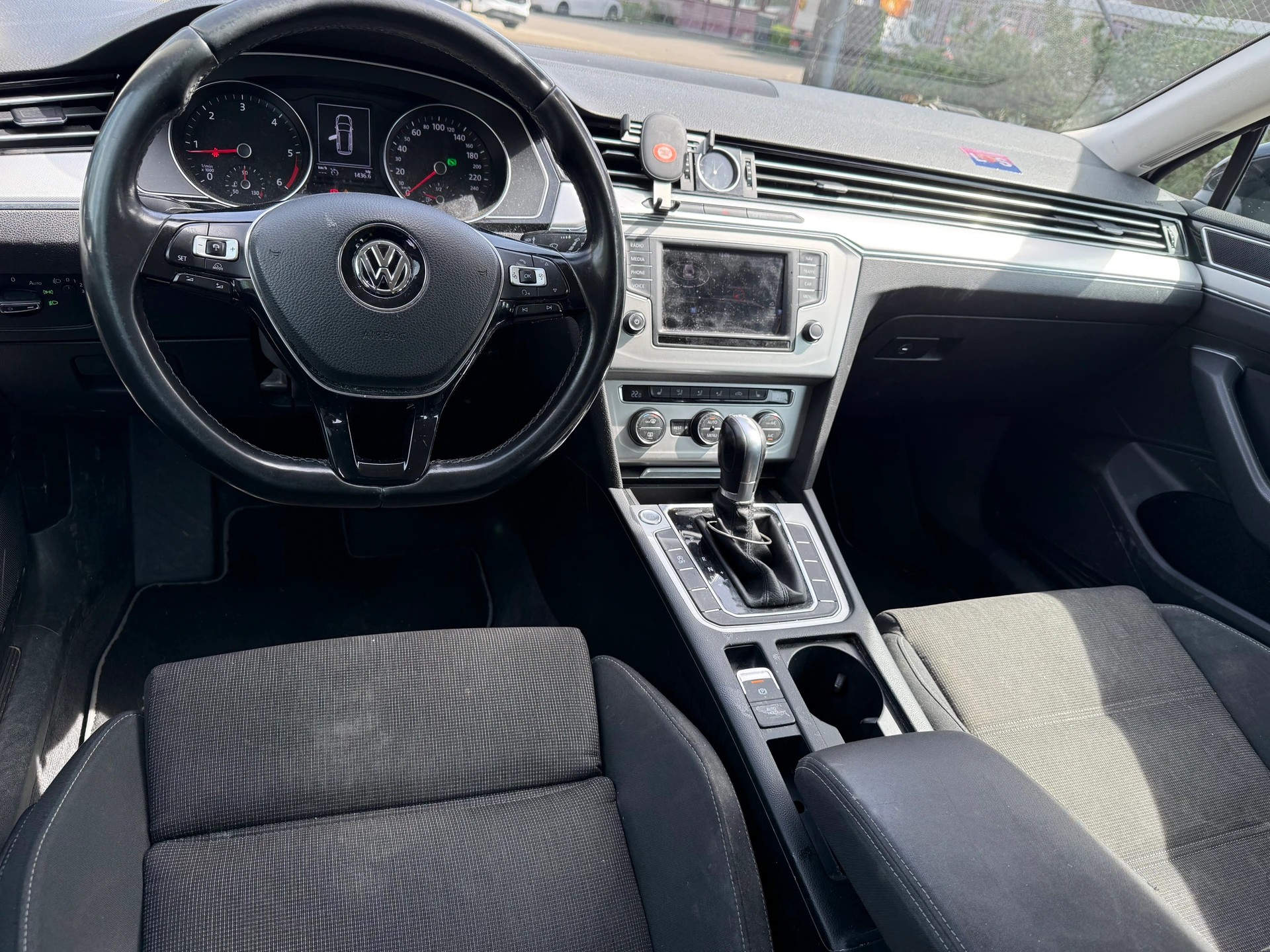 VW Passat Variant 2.0 TDI BMT Comfortline DSG-image-8