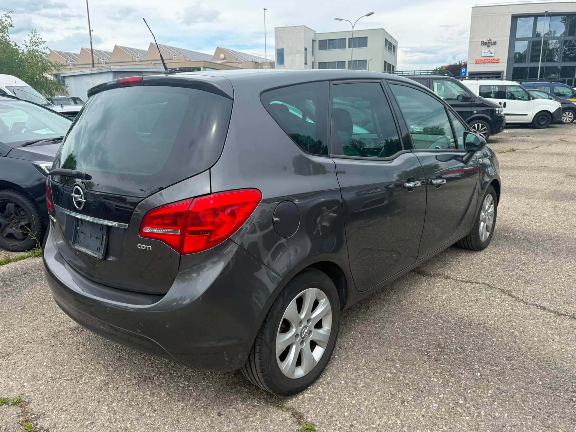 OPEL Meriva 1.7 CDTi Cosmo-image-4