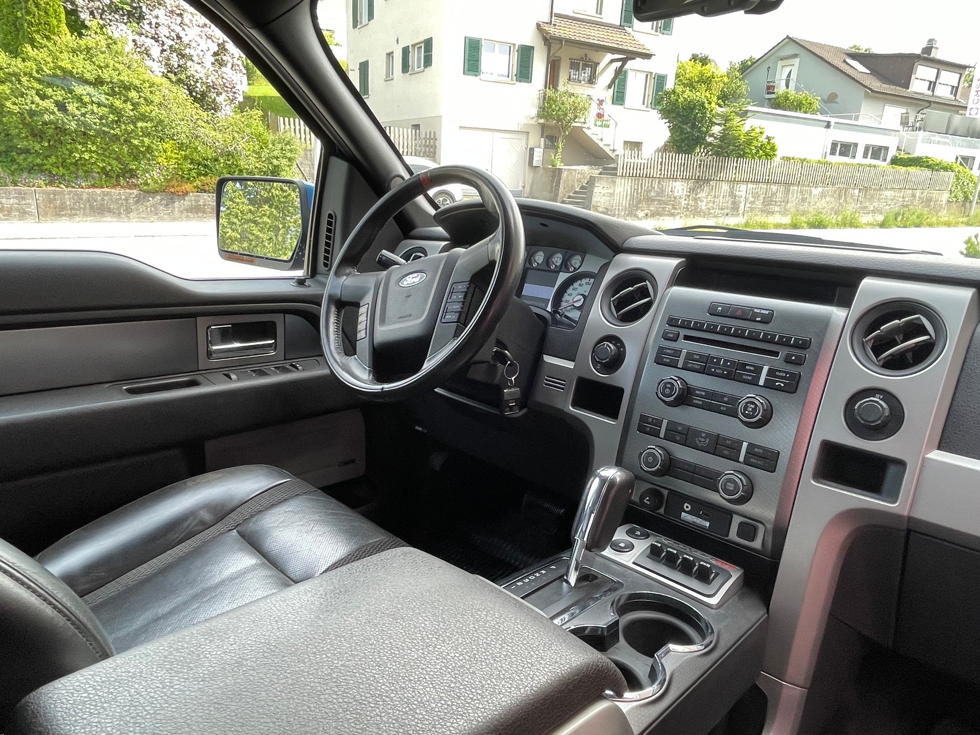 FORD F150 Raptor SVT-image-6