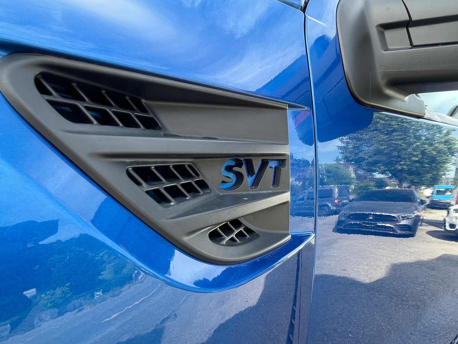 FORD F150 Raptor SVT-image-2