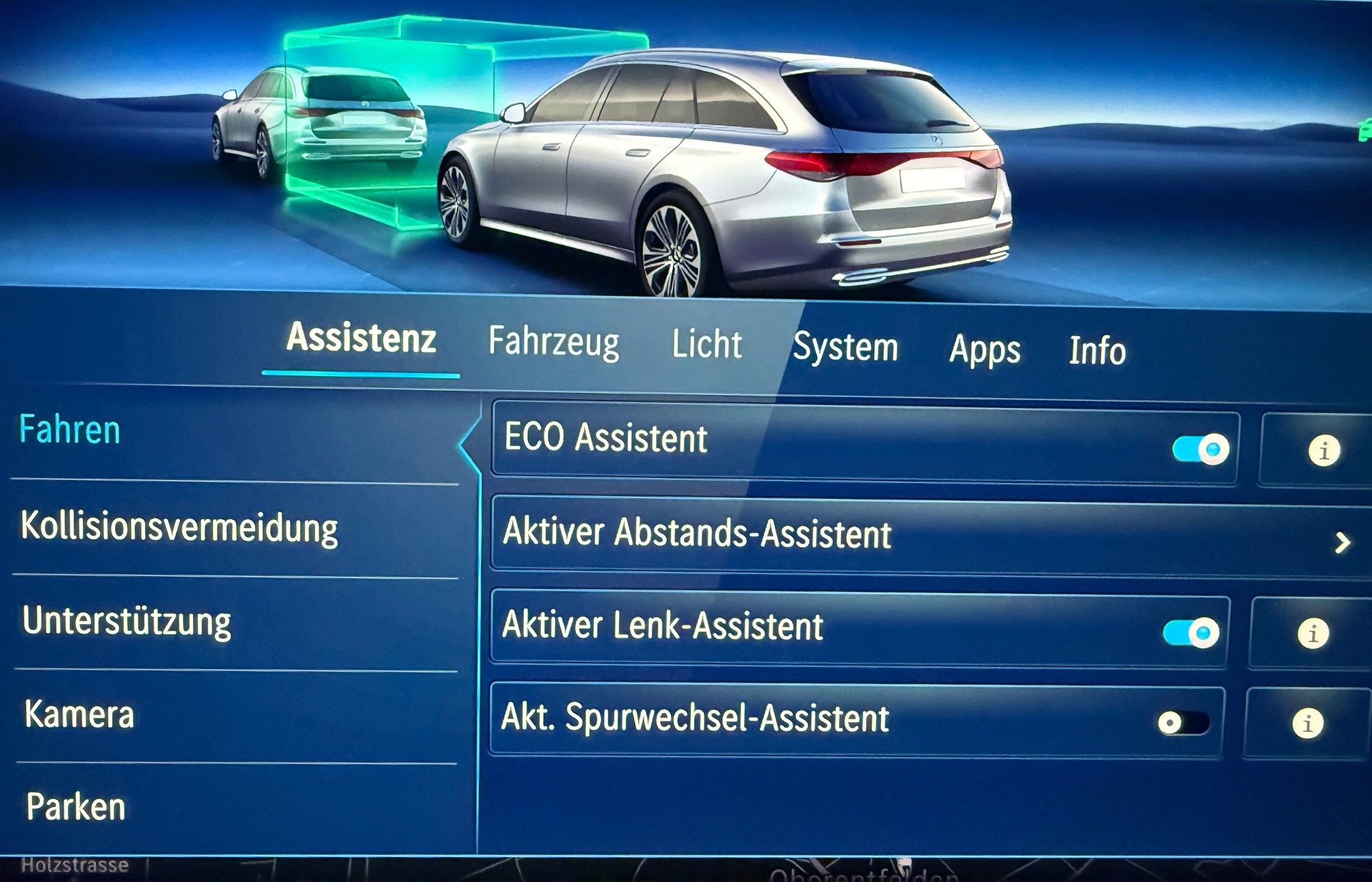 MERCEDES-BENZ E 300 de EXCLUSIVE T 4Matic EQ Hybrid 9G-Tronic-image-12
