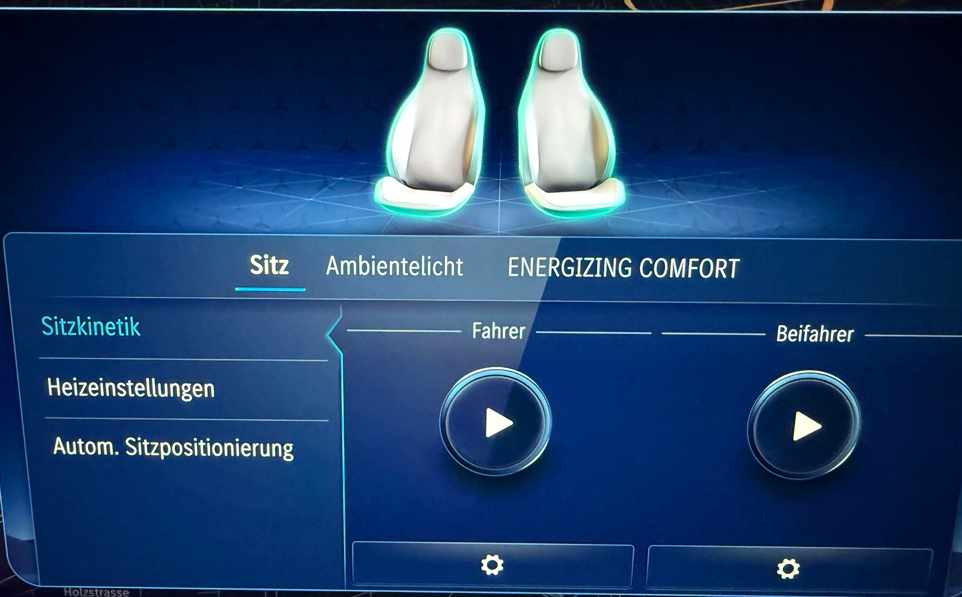 MERCEDES-BENZ E 300 de EXCLUSIVE T 4Matic EQ Hybrid 9G-Tronic-image-26