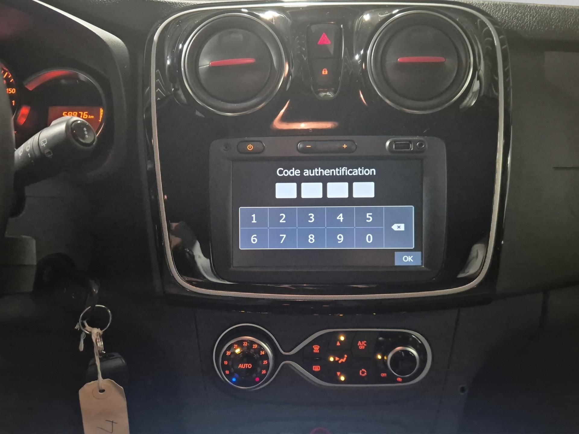DACIA Logan MCV 0.9 Ultimate-image-12