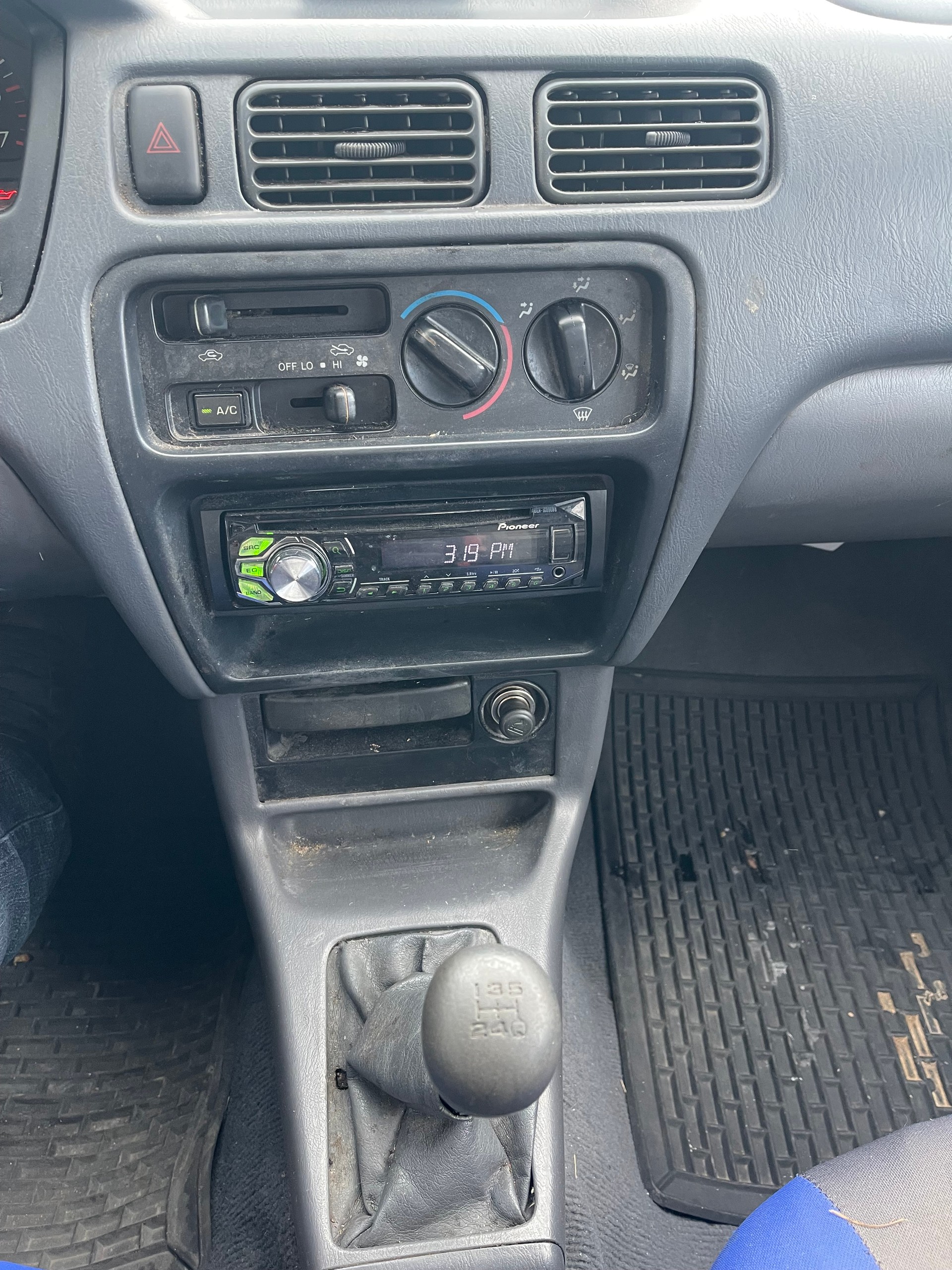 TOYOTA Starlet 1.3 Crystal-image-4