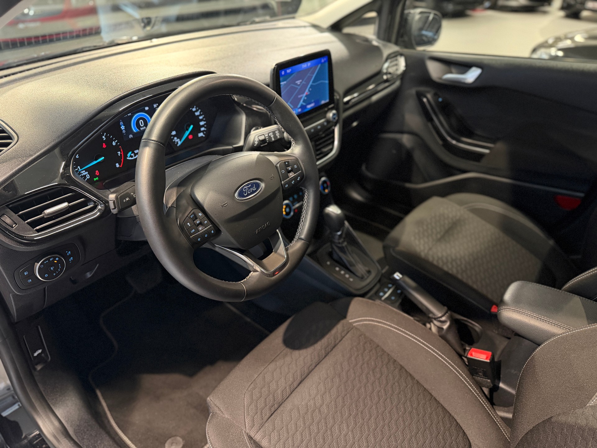 FORD Fiesta 1.0 SCTi MHEV Titanium X Automat-image-11