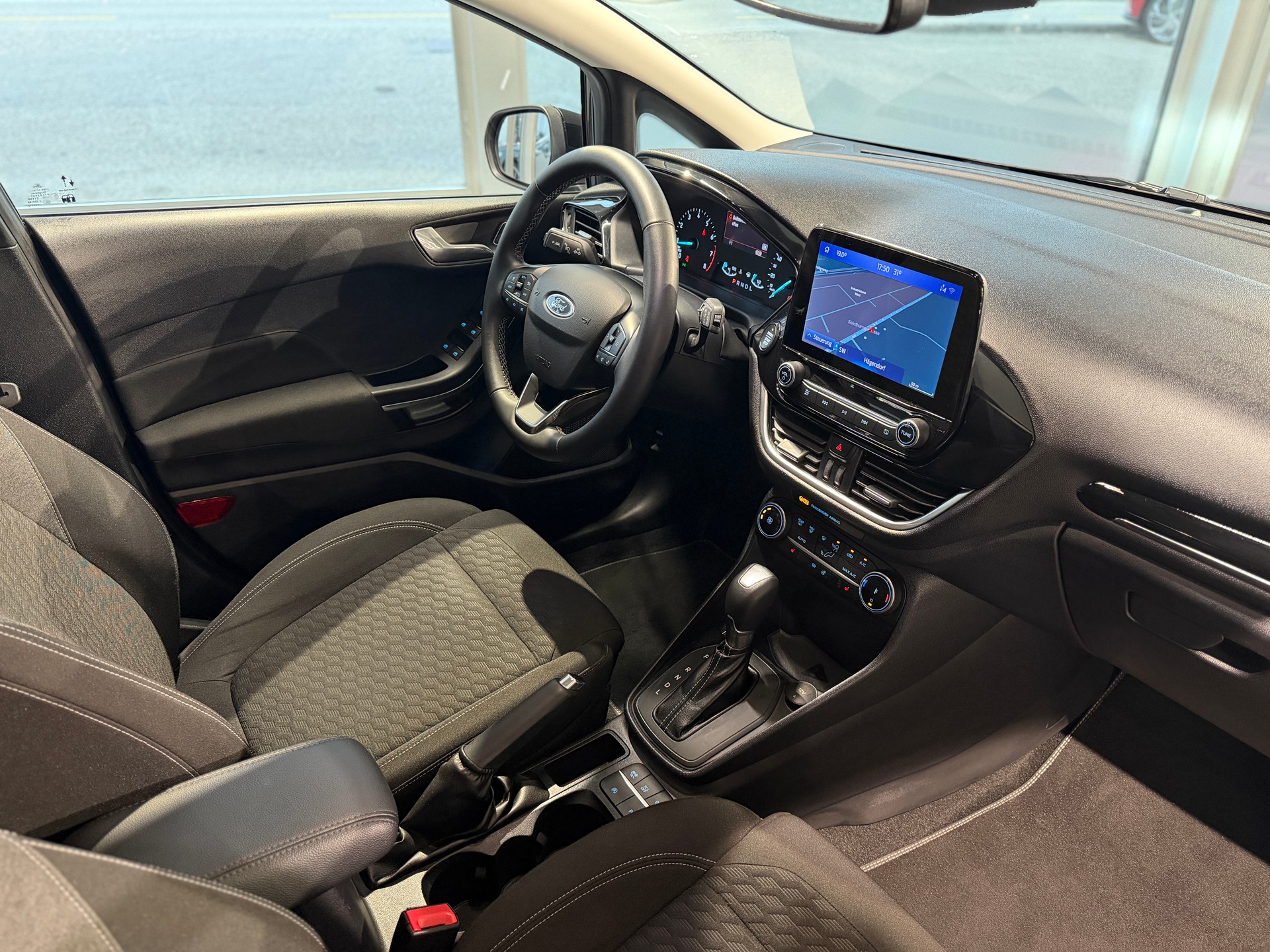 FORD Fiesta 1.0 SCTi MHEV Titanium X Automat-image-14
