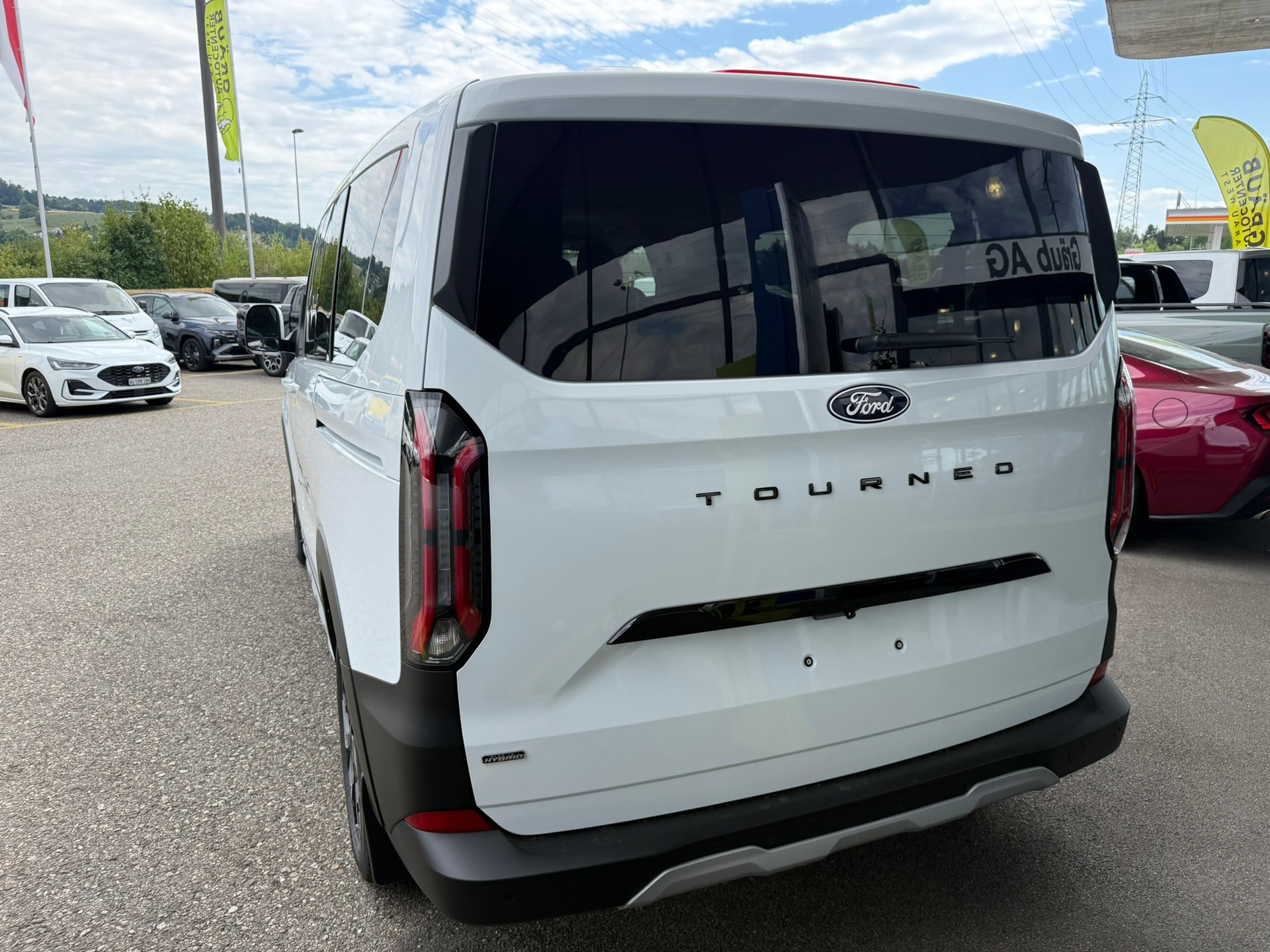 FORD Tourneo Bus 340 L1H1 PHEV Active-image-4