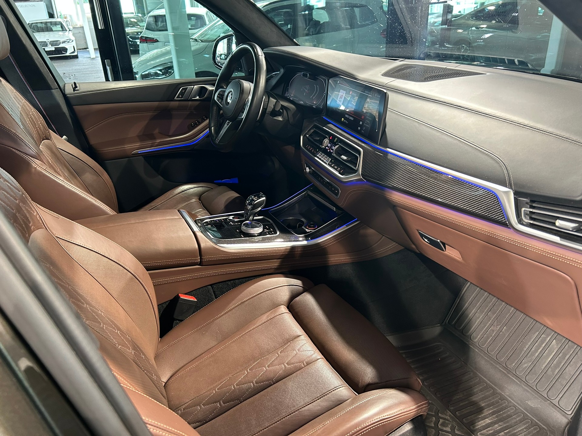BMW X5 xDrive 48V 40d M Sport Steptronic-image-26