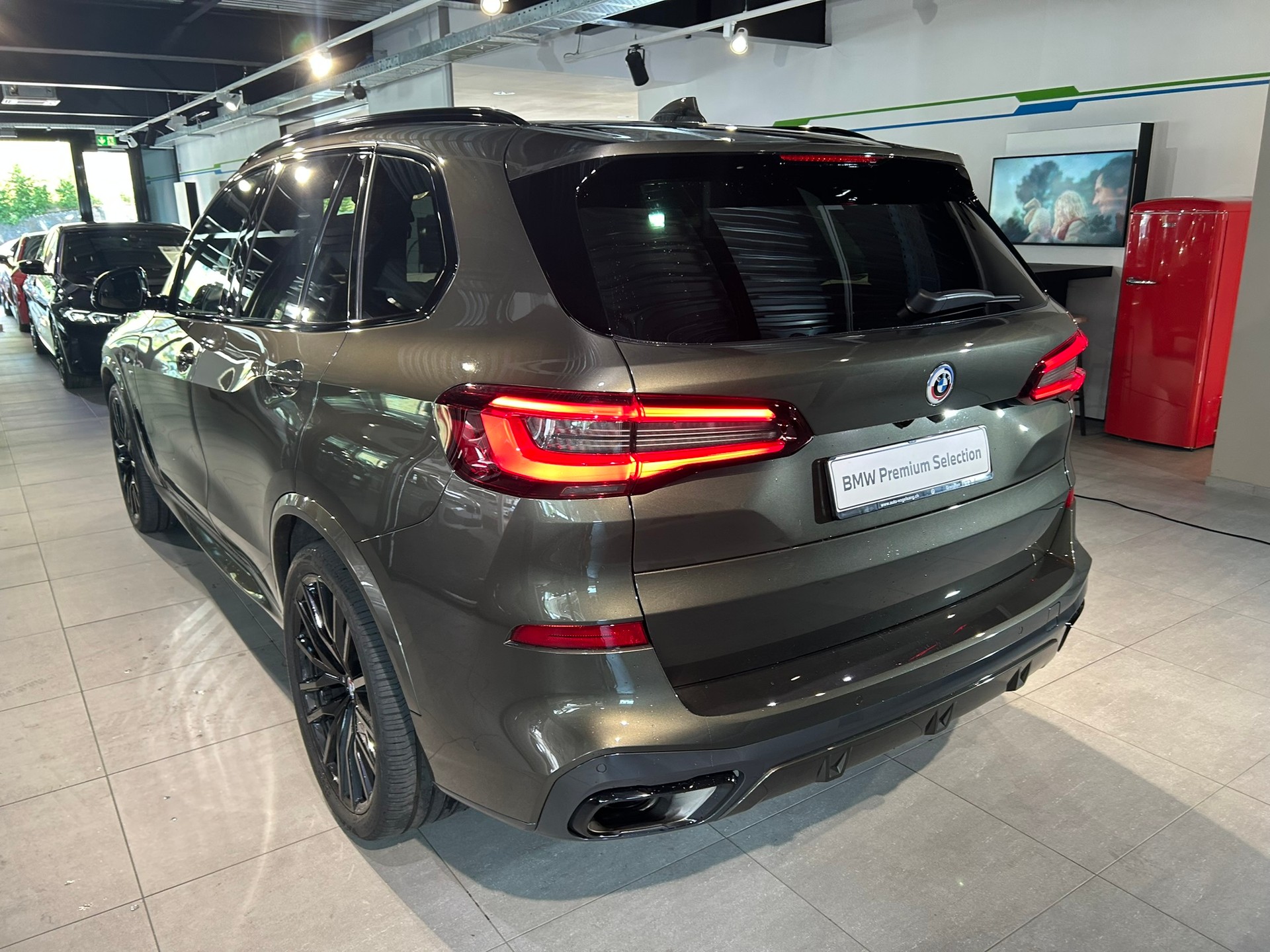 BMW X5 xDrive 48V 40d M Sport Steptronic-image-9
