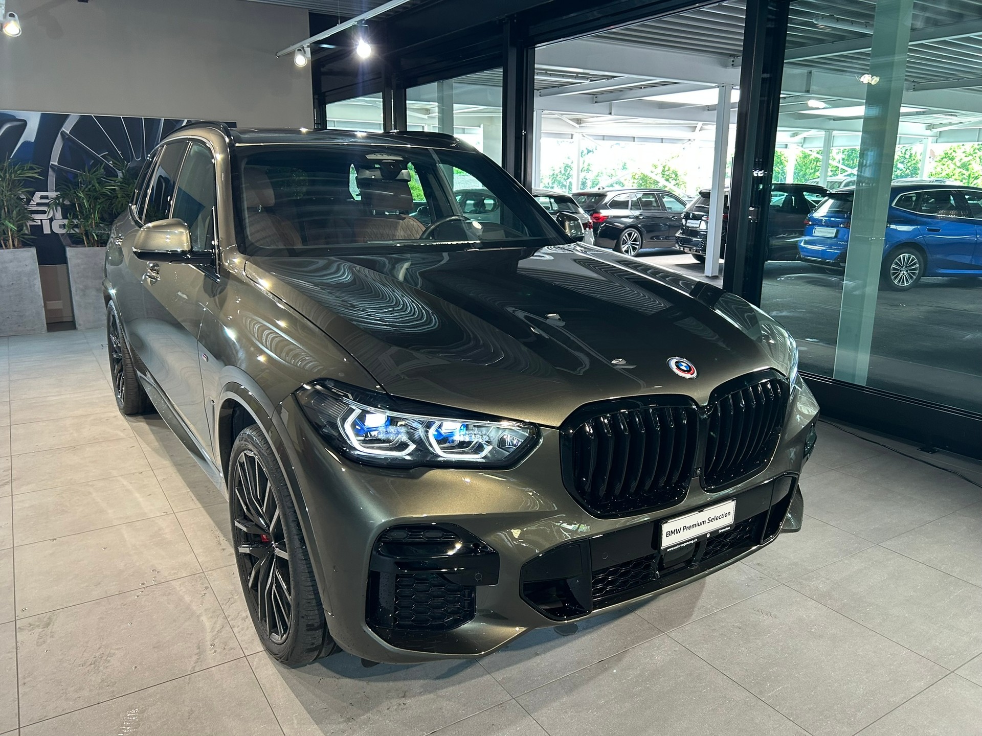BMW X5 xDrive 48V 40d M Sport Steptronic-showroom-element-2