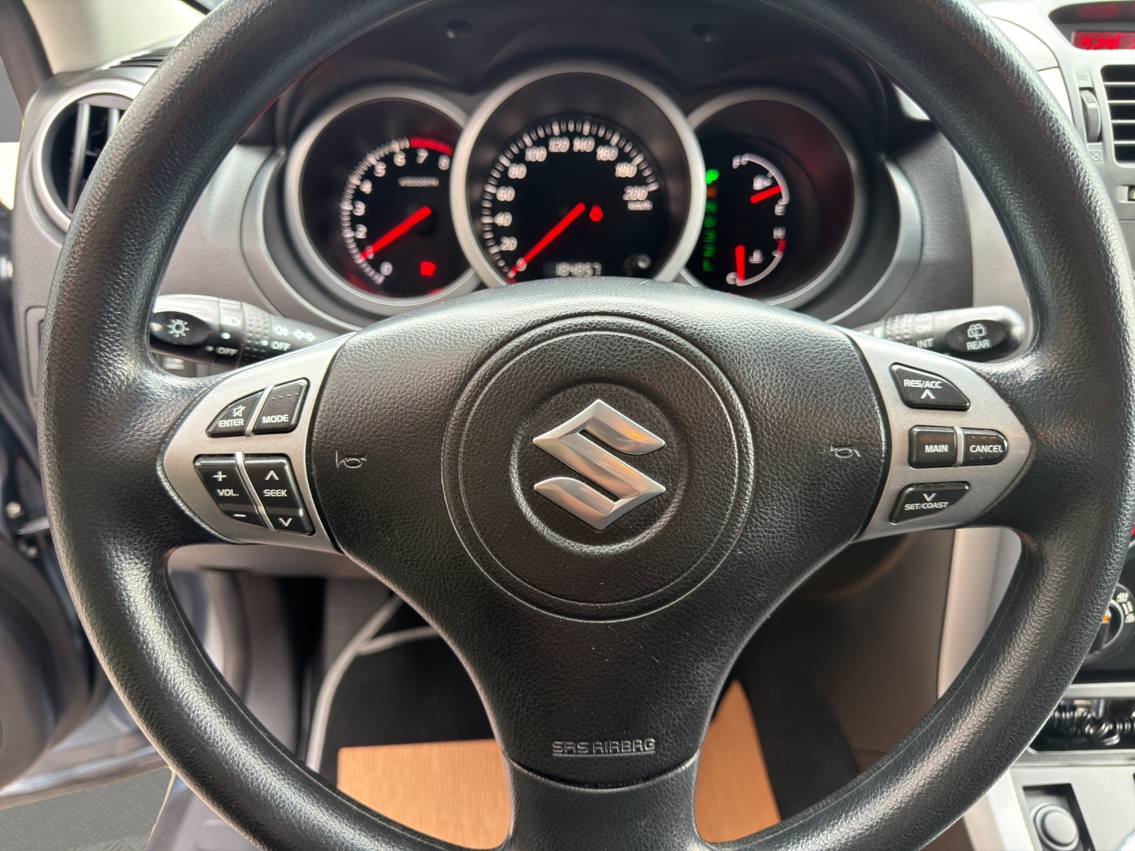 SUZUKI Grand Vitara 2.0 16V Top-image-9
