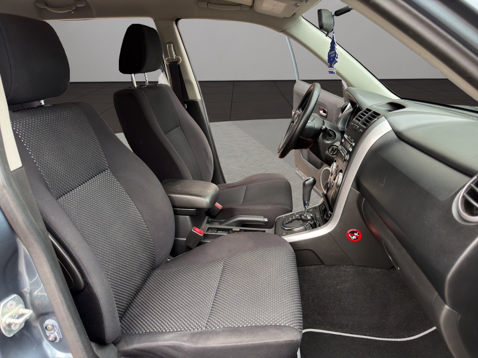 SUZUKI Grand Vitara 2.0 16V Top-image-16