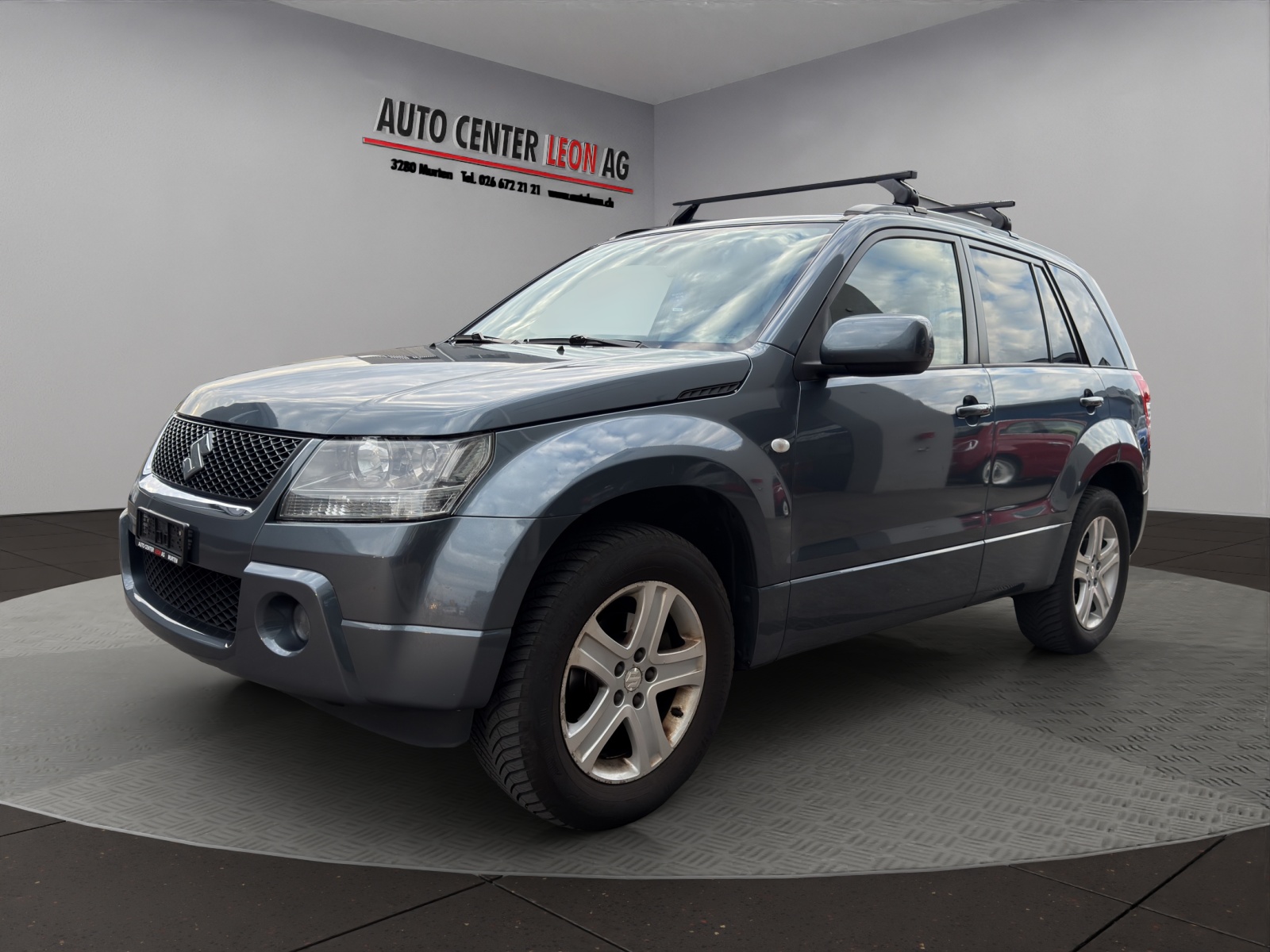 SUZUKI Grand Vitara 2.0 16V Top-showroom-element-1