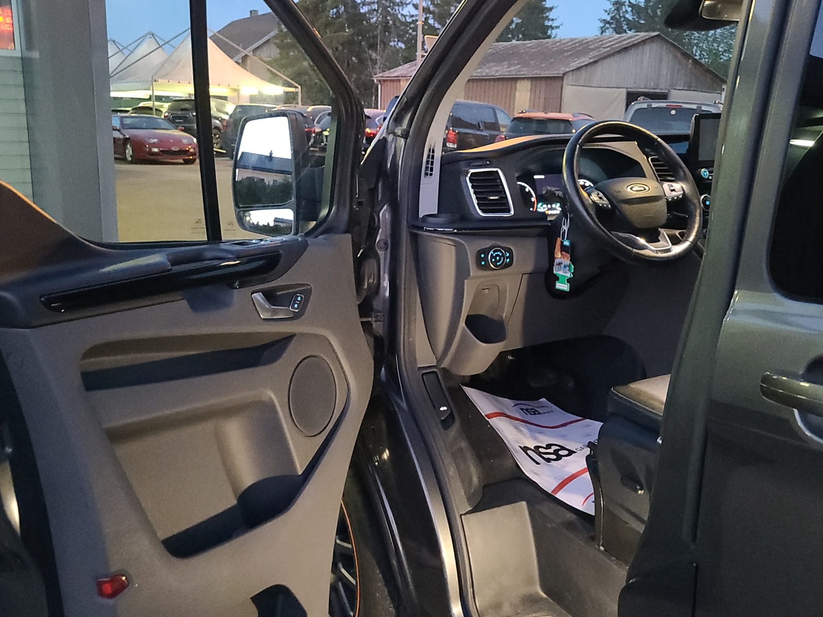 FORD Tourneo Custom 310 L1H1 Sport SelectShift A-showroom-element-2