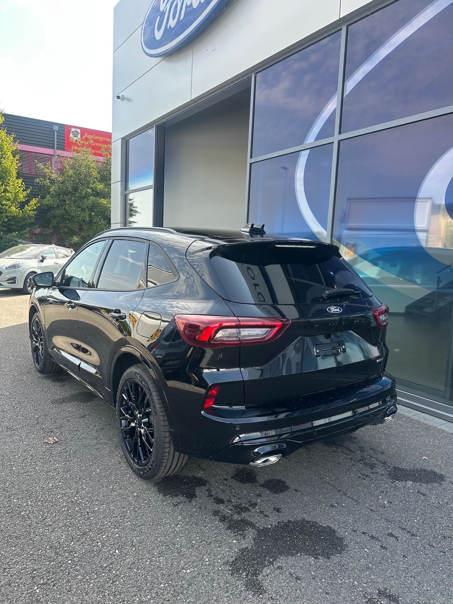 FORD Kuga 2.5 Hybrid ST-Line X 4x4 FHEV-image-3