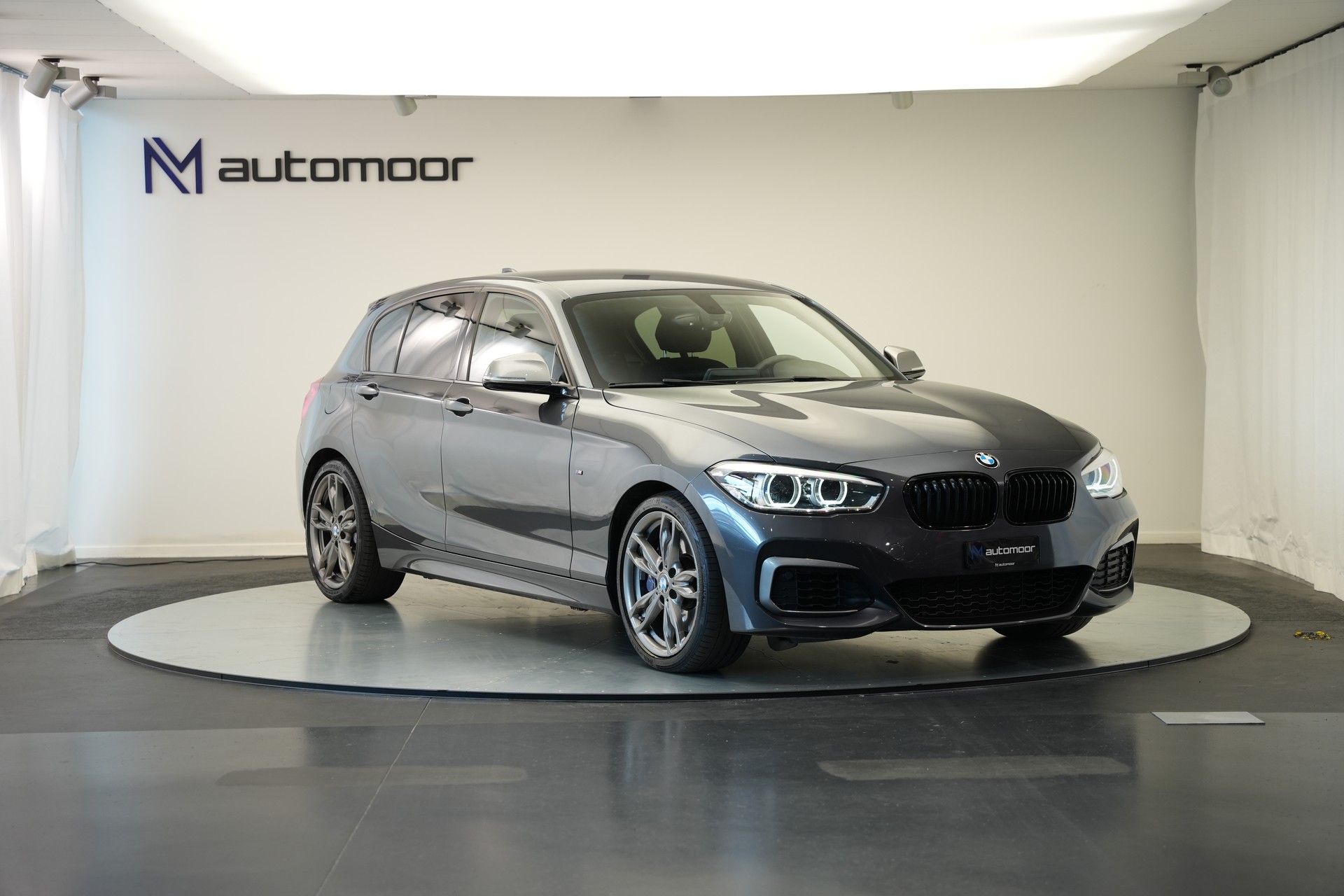 BMW M140i xDrive Steptronic *CH-Fahrzeug*-showroom-element-2