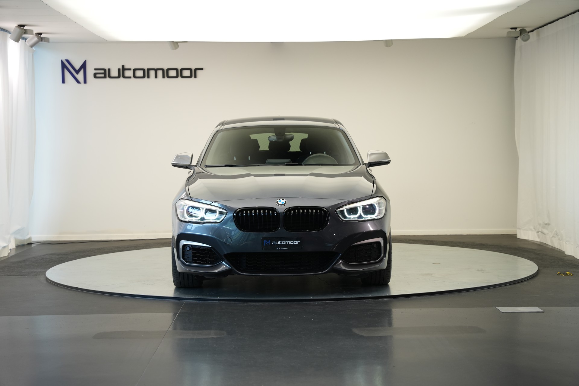 BMW M140i xDrive Steptronic *CH-Fahrzeug*-showroom-element-1