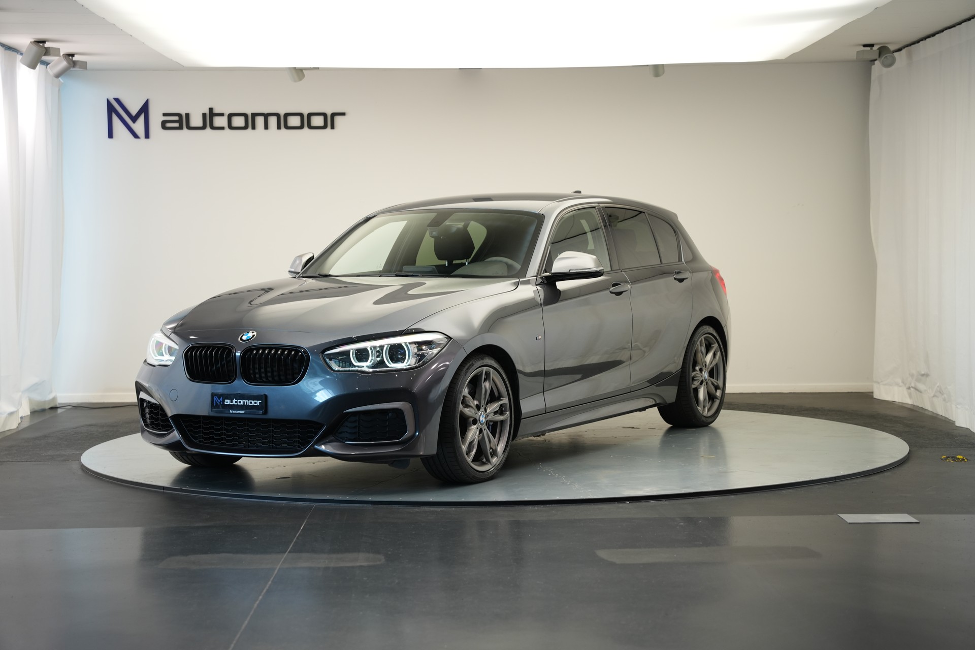 BMW M140i xDrive Steptronic *CH-Fahrzeug*