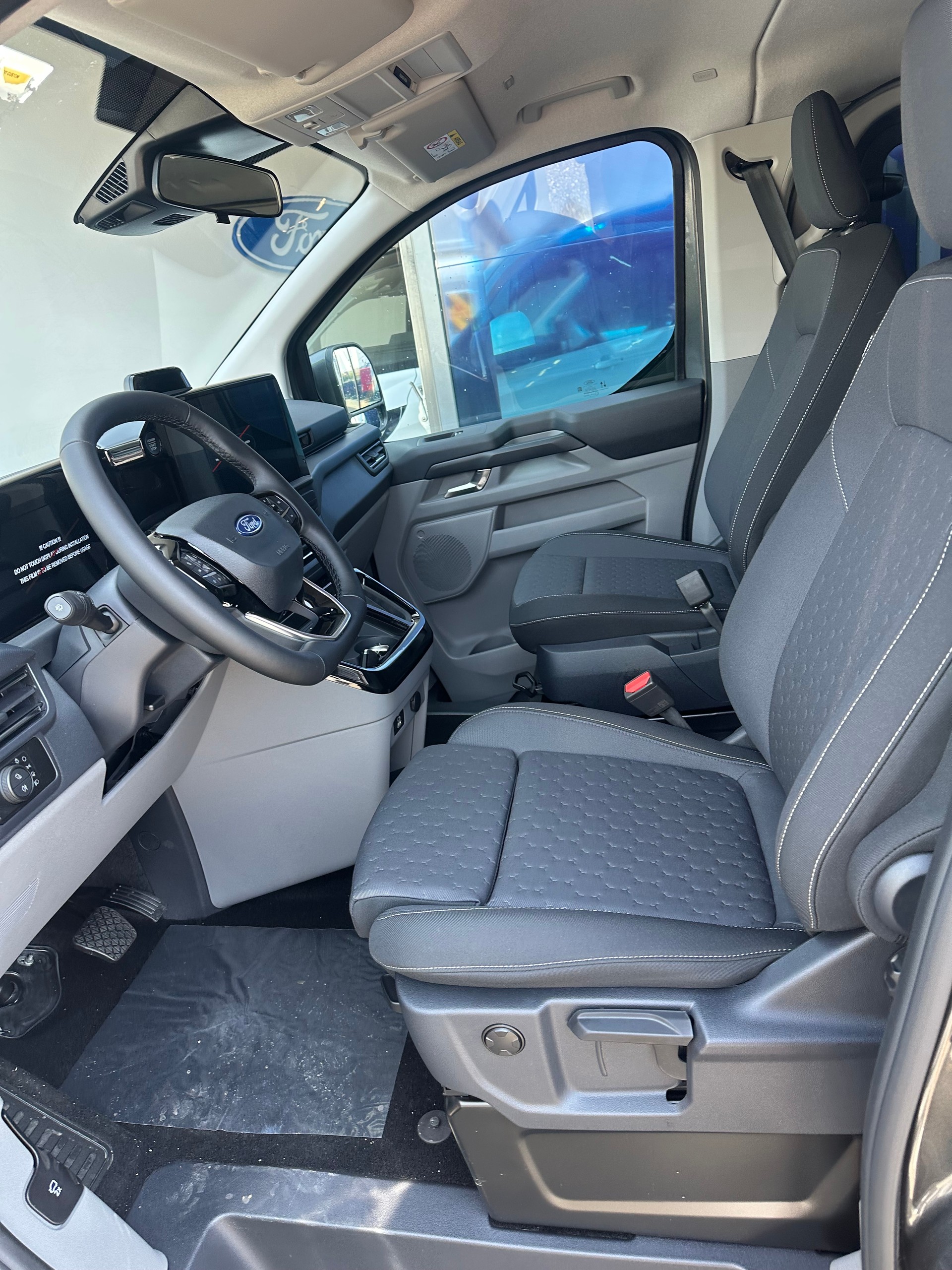 FORD Transit C combi 320 L1 2.0 Eco Limited/170CV/Aut.-image-9