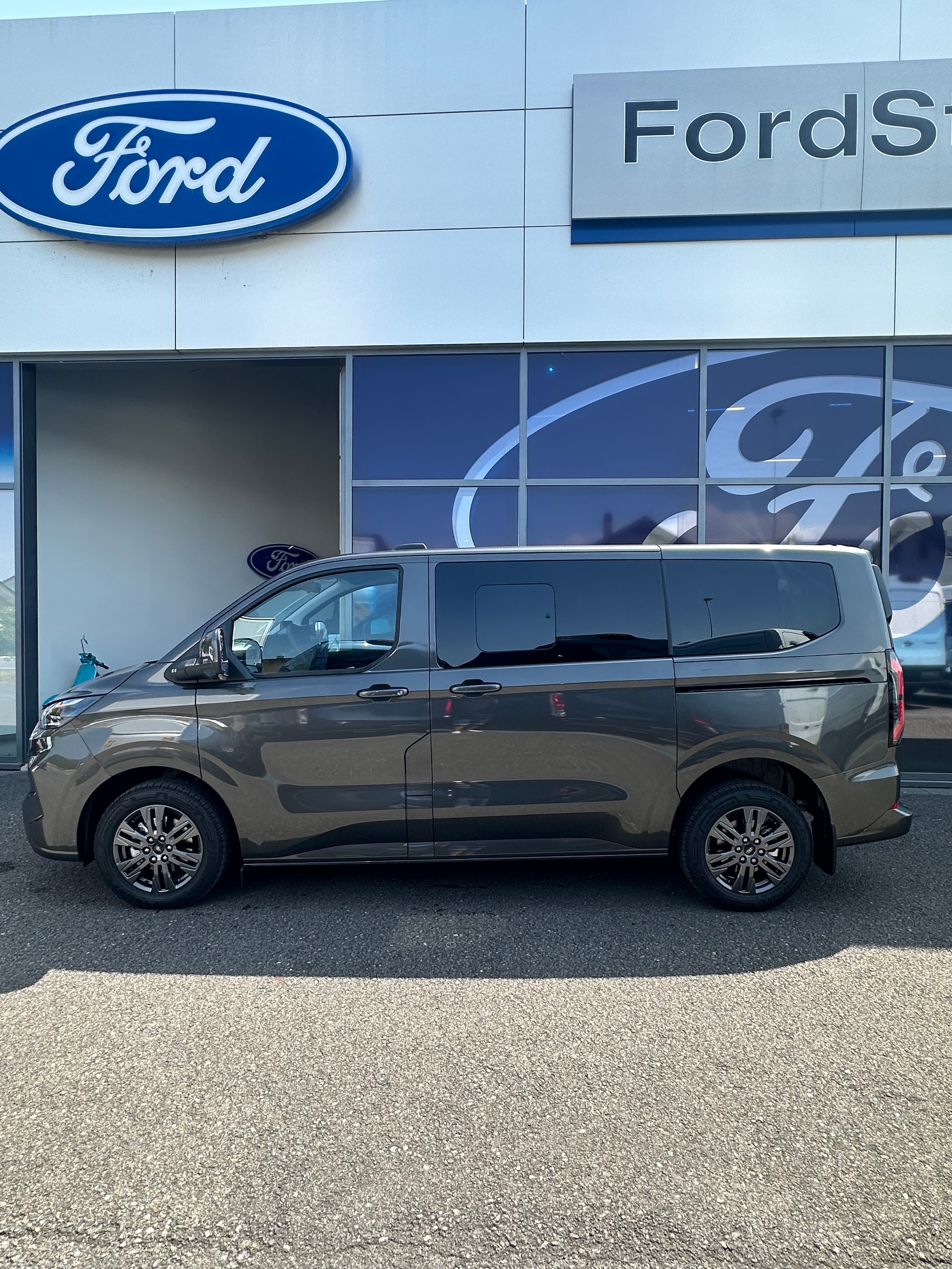 FORD Transit C combi 320 L1 2.0 Eco Limited/170CV/Aut.-image-2