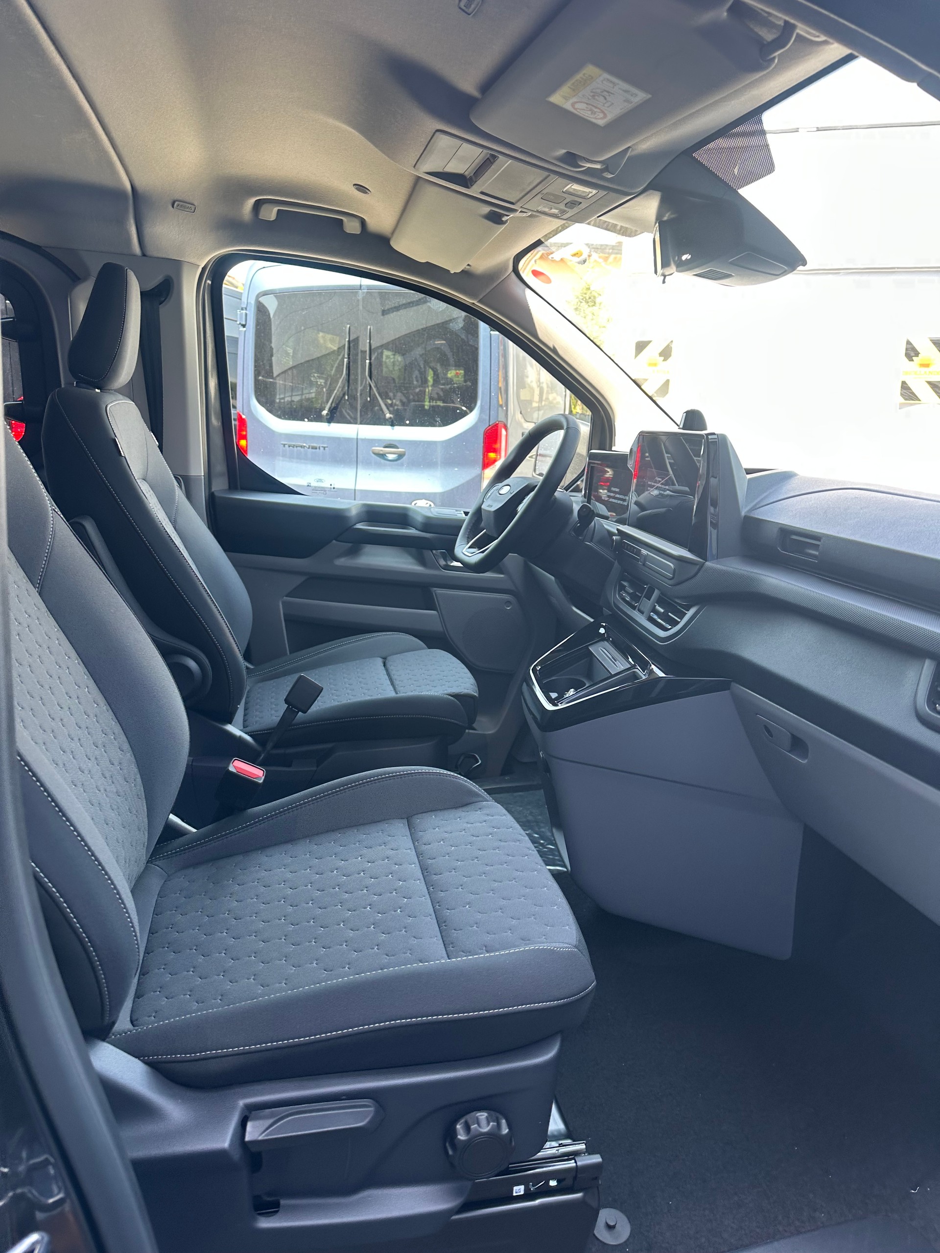 FORD Transit C combi 320 L1 2.0 Eco Limited/170CV/Aut.-image-13