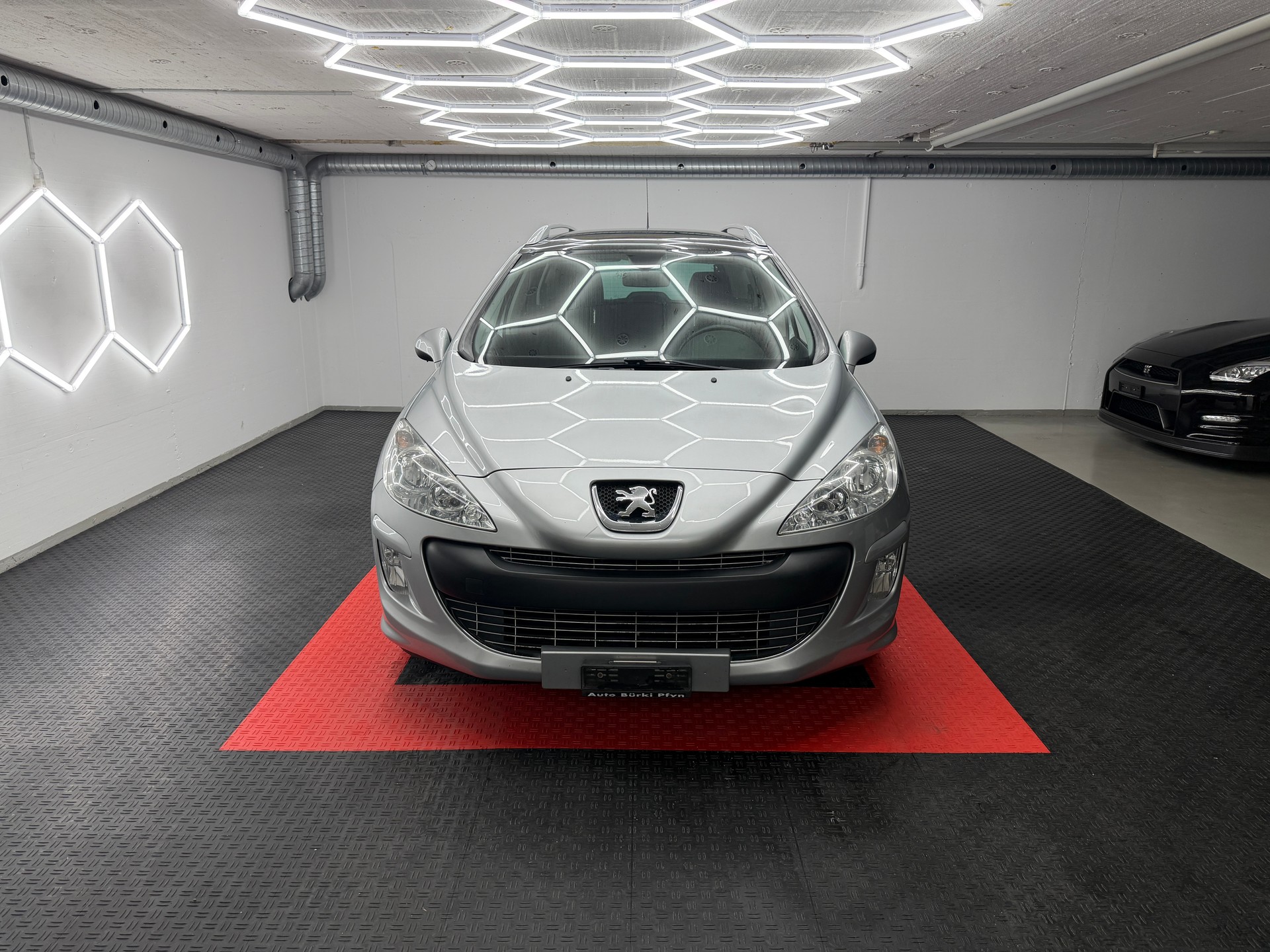 PEUGEOT 308 SW 1.6 HDI Trendy EGS6-showroom-element-1