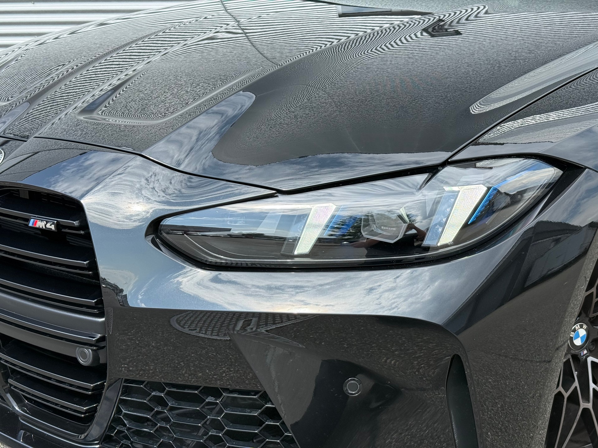 BMW M4 Coupé-showroom-element-1