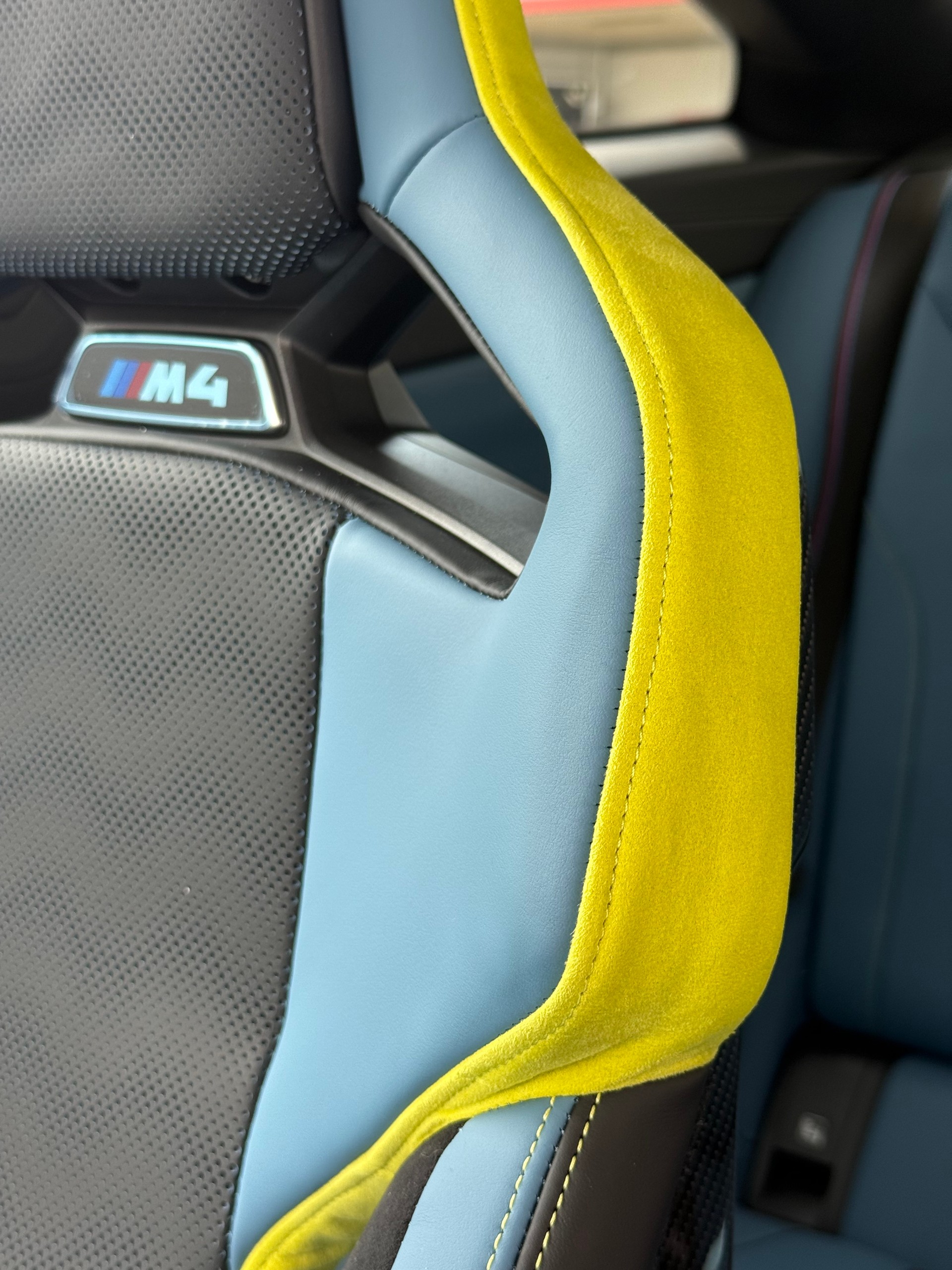 BMW M4 Coupé-image-16