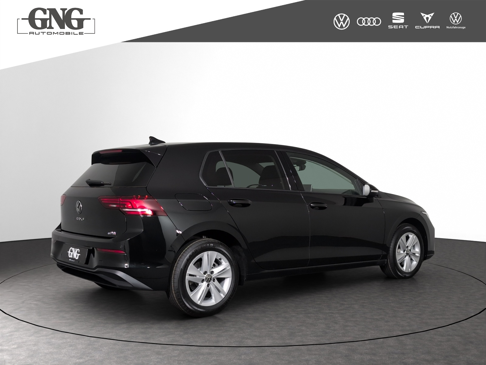 VW Golf 1.5 e TSI mHEV Basis DSG-showroom-element-2