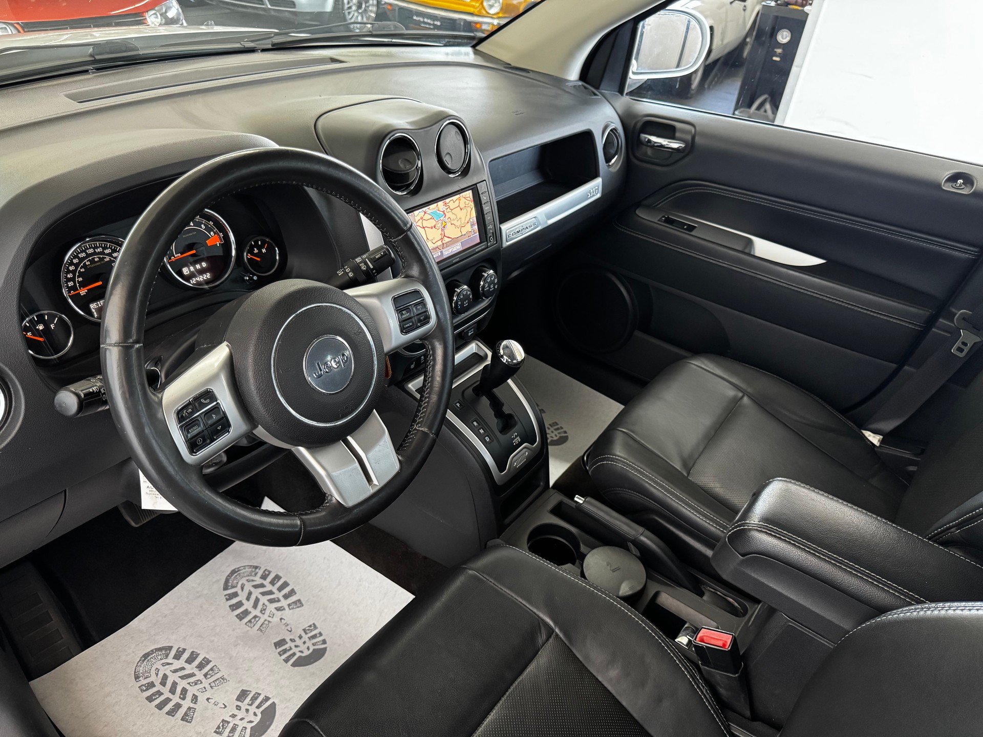 JEEP Compass 2.4 Limited Automatic-image-12