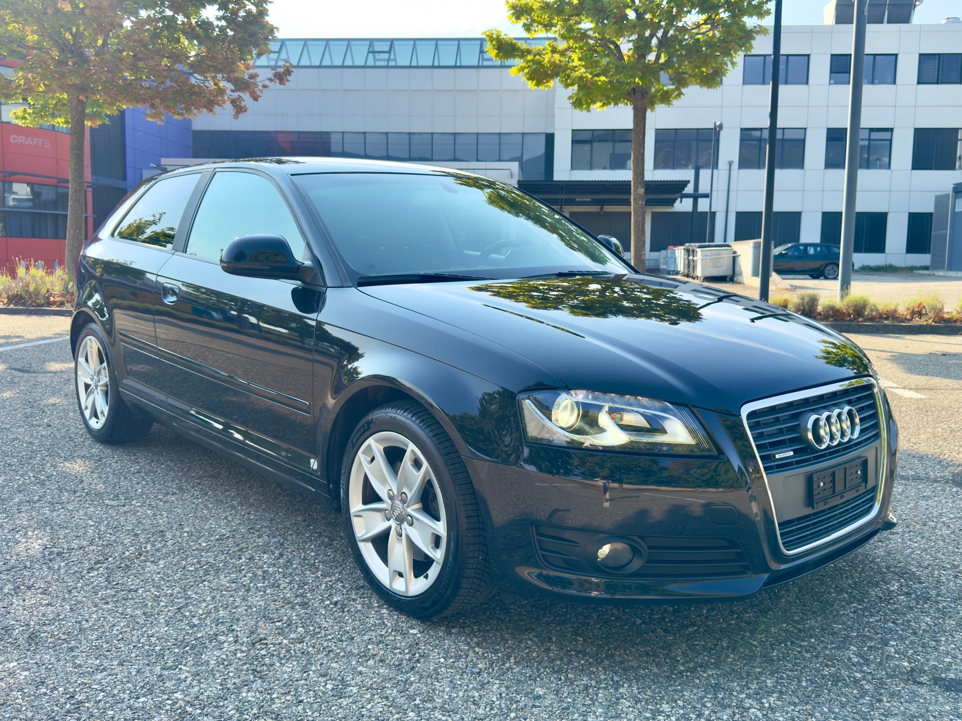 AUDI 1.8 T FSI Attraction quattro-image-3