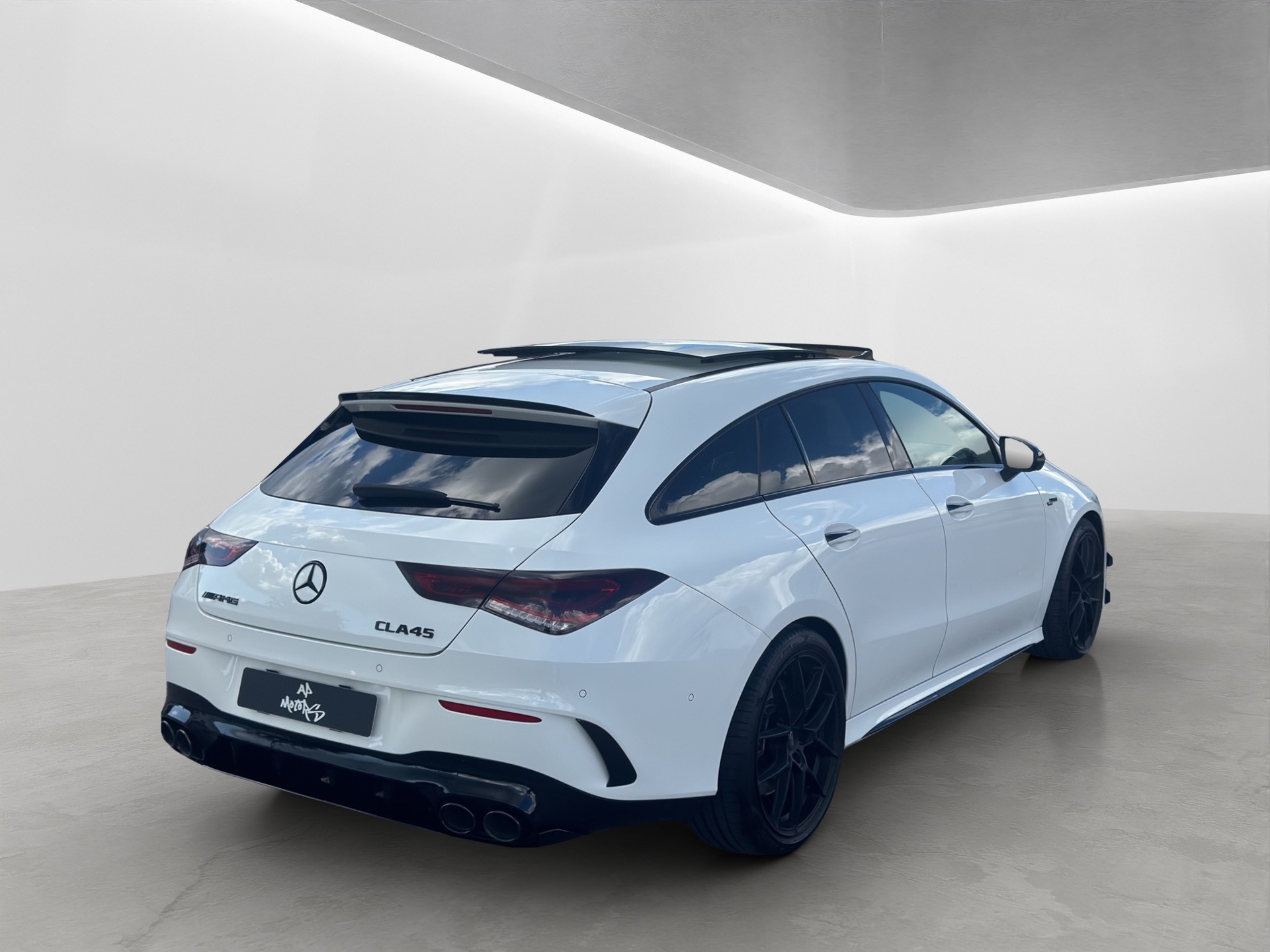 MERCEDES-BENZ CLA Shooting Brake 45 AMG 4Matic+ 8G-DCT-showroom-element-3