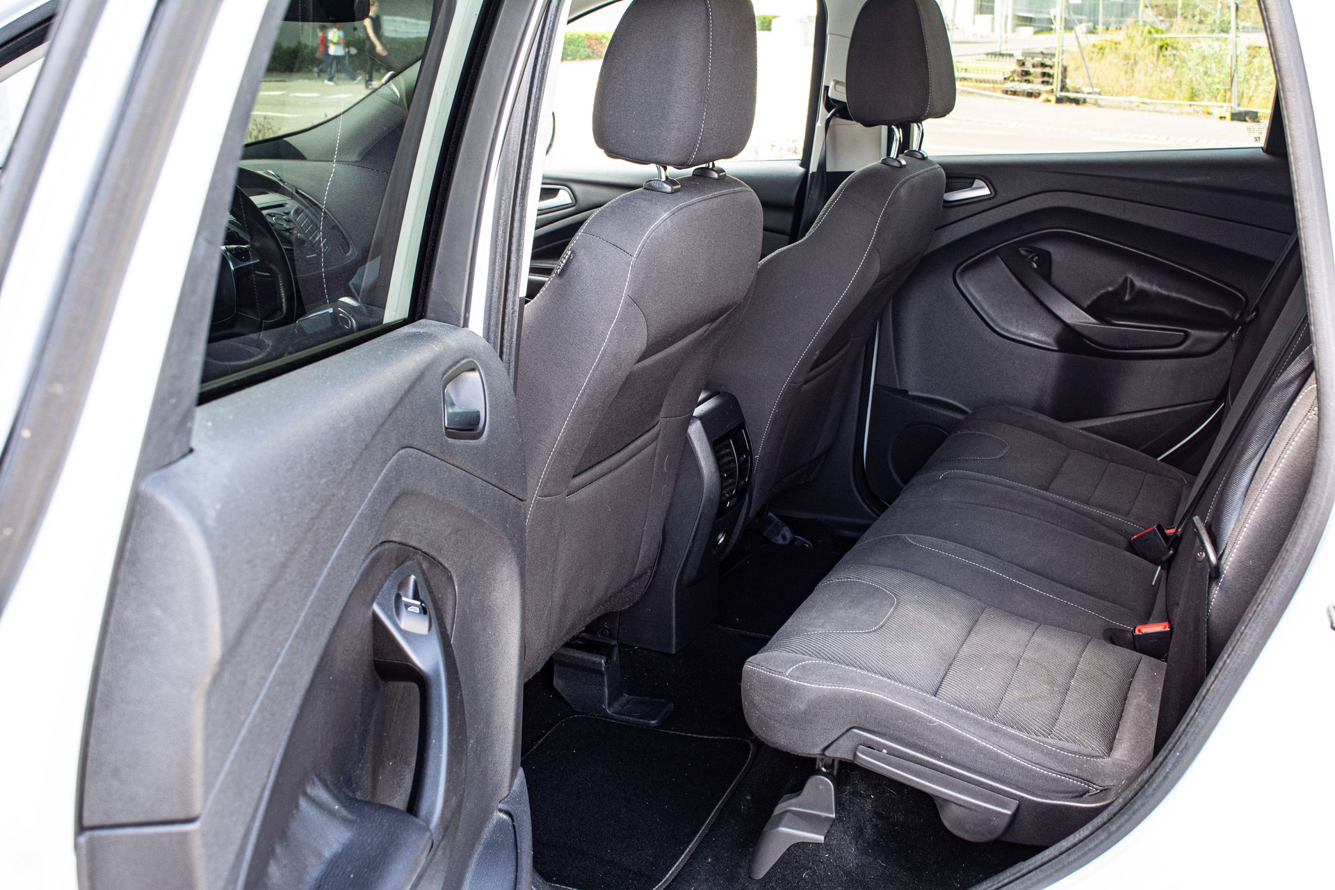FORD Kuga 2.0 TDCi Titanium S 4WD PowerShift-image-12