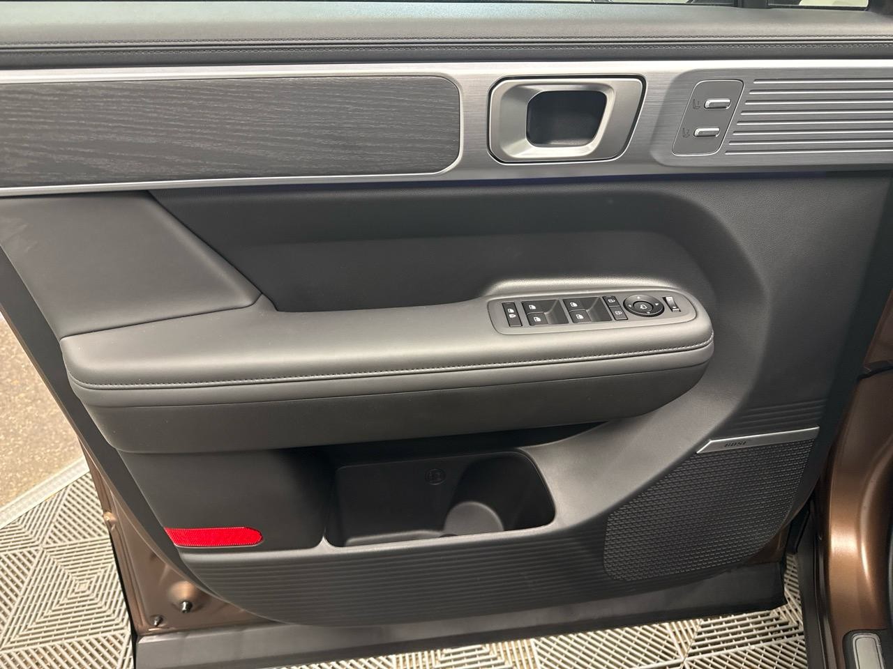 HYUNDAI Santa Fe 1.6 T-GDi PHEV Calligraphy 4WD Automatic-showroom-element-3