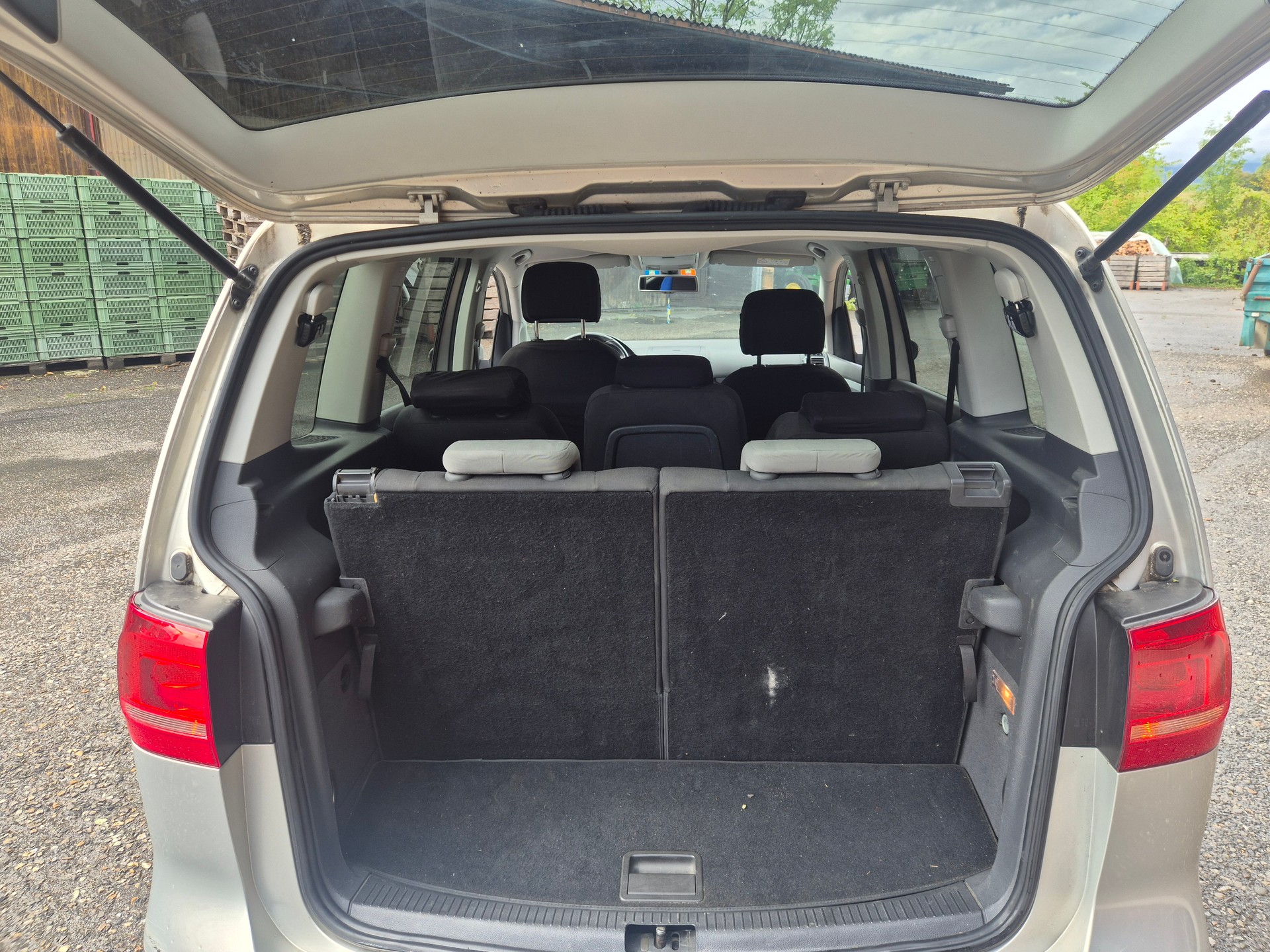 VW Touran 7Plätze Automat Klima Benzin B5-image-9