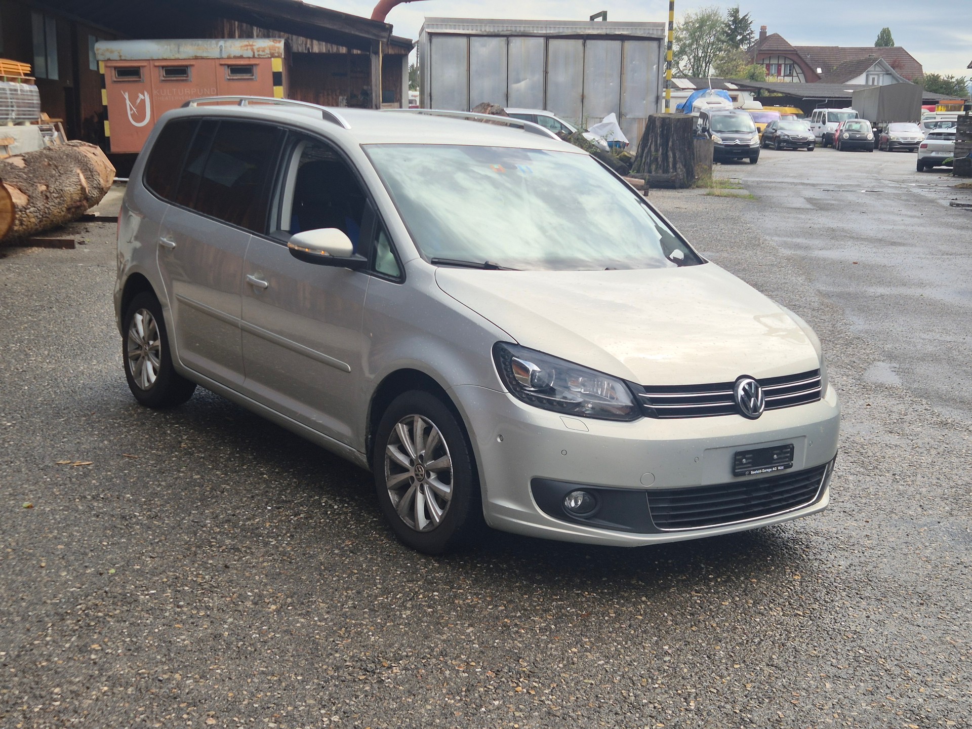 VW Touran 7Plätze Automat Klima Benzin B5-image-2