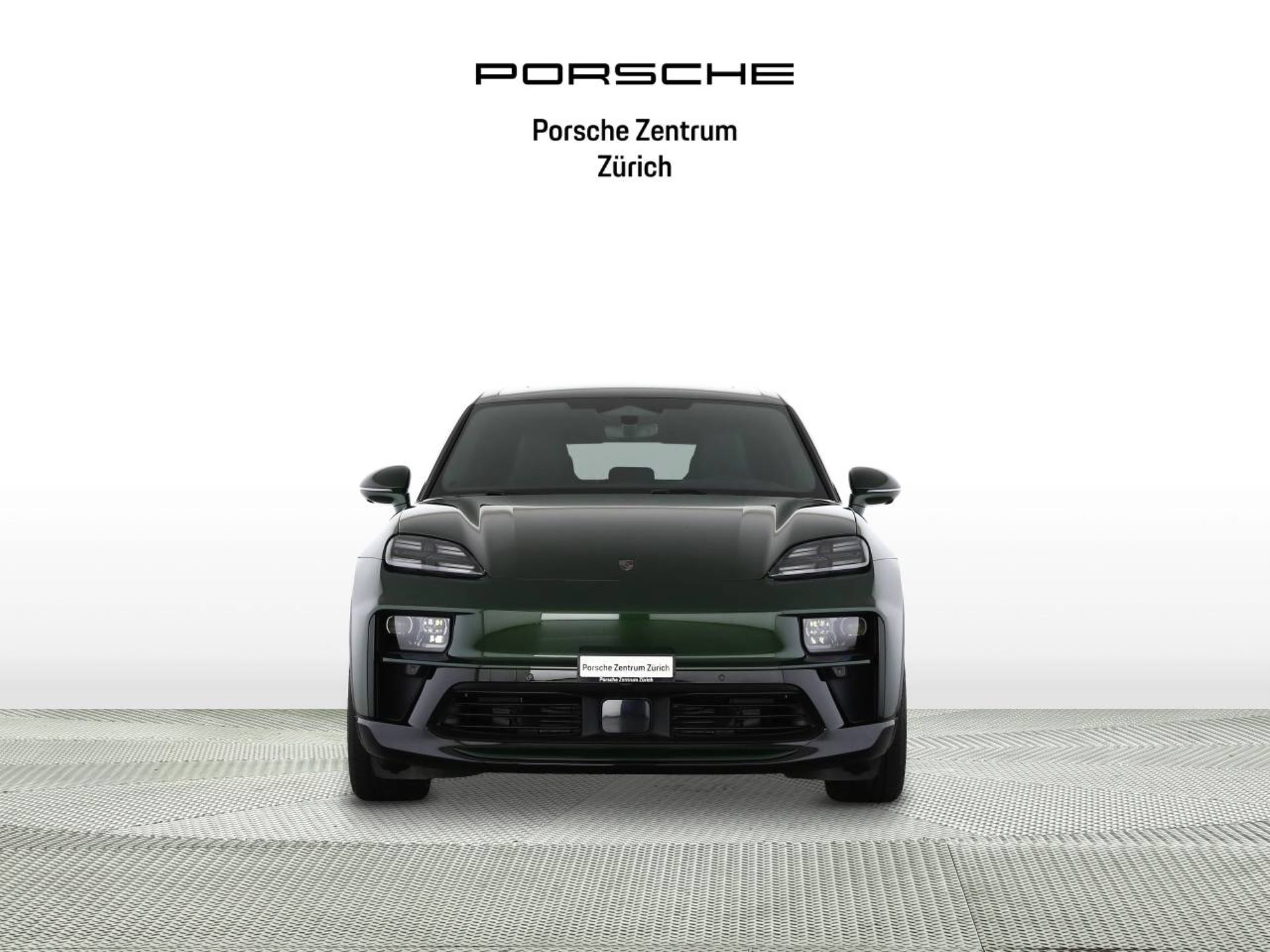PORSCHE Macan Turbo-image-5
